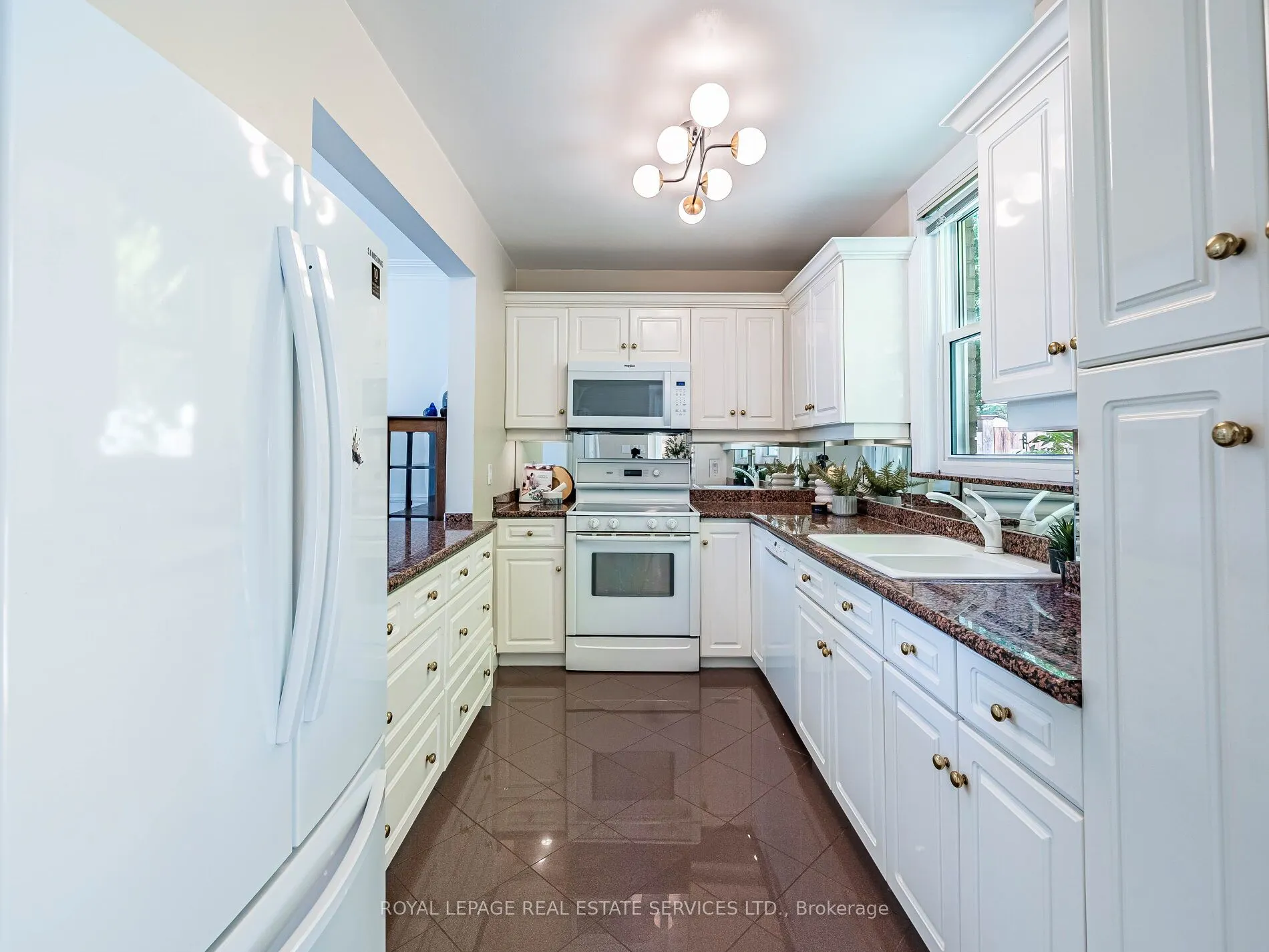 47 Riverview Gardens