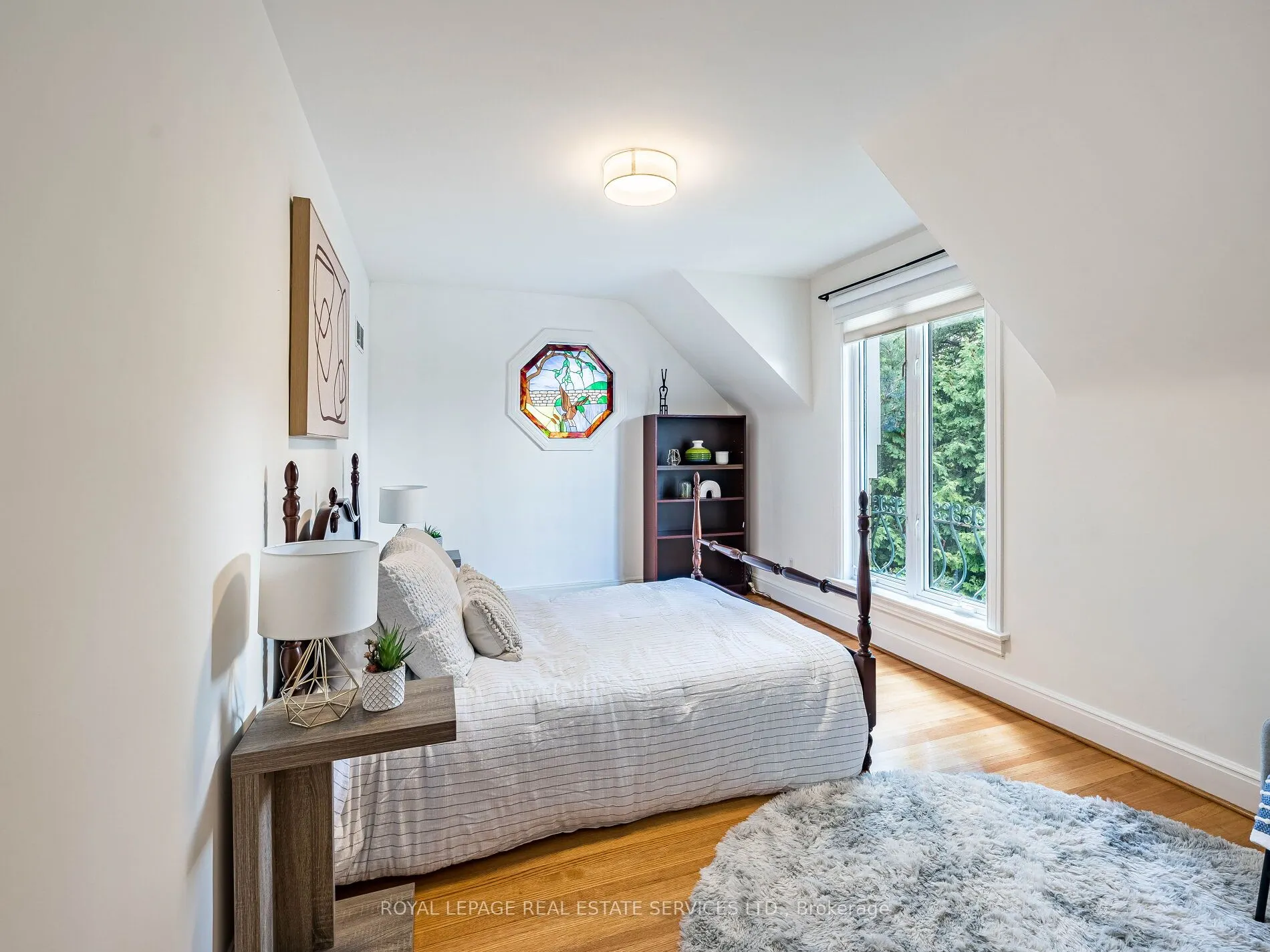 47 Riverview Gardens