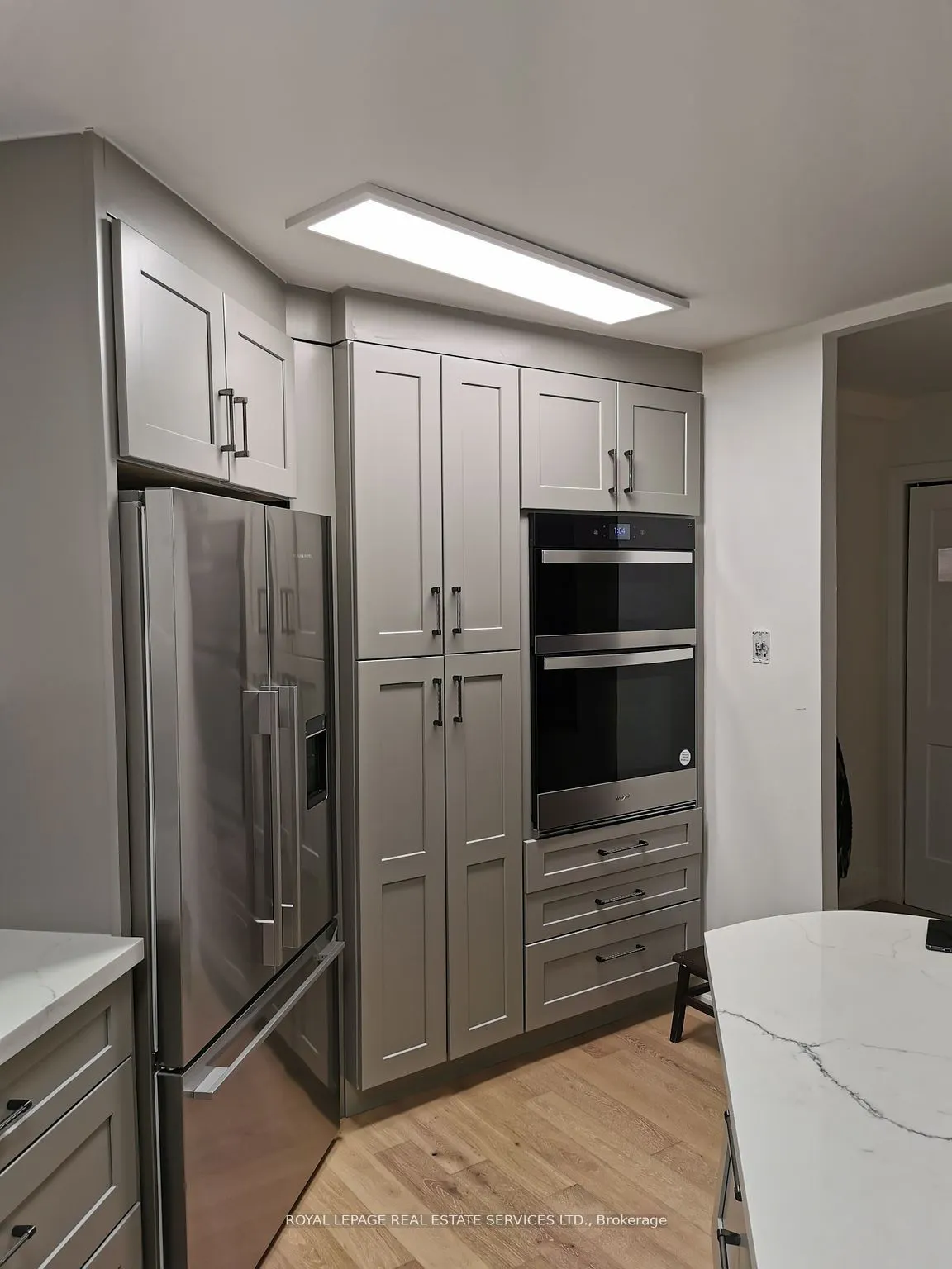95 La Rose Avenue, #1203