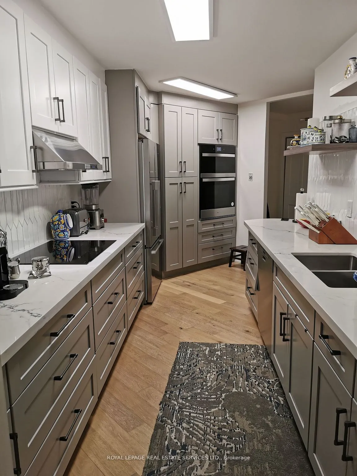 95 La Rose Avenue, #1203