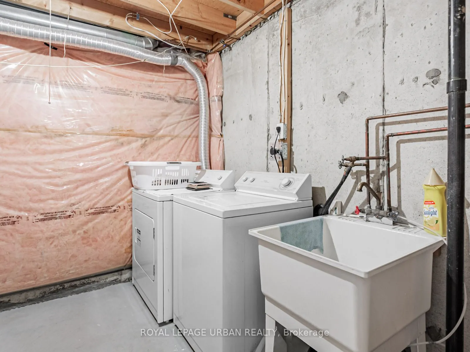 5662 Glen Erin Drive, #111