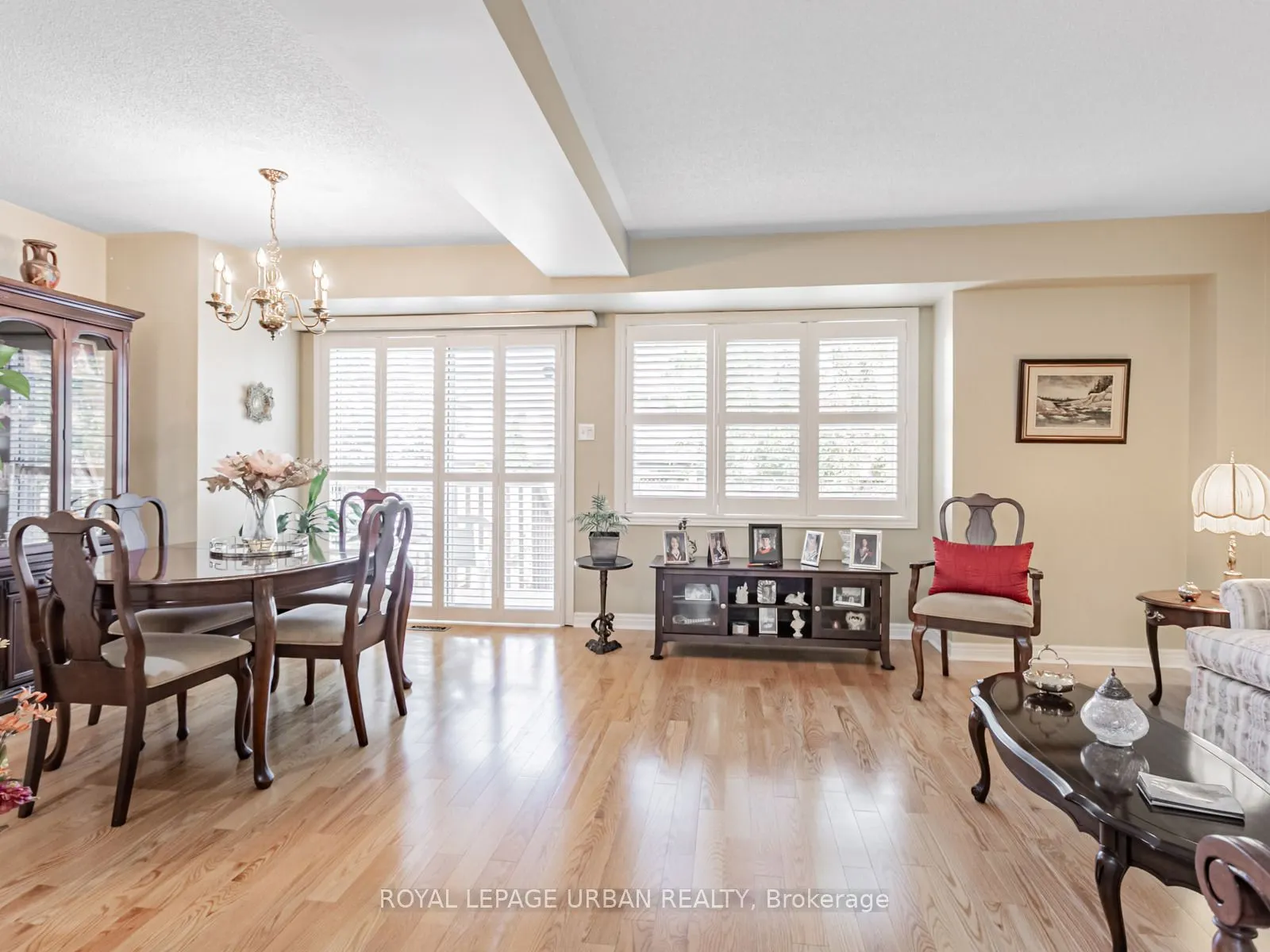 5662 Glen Erin Drive, #111