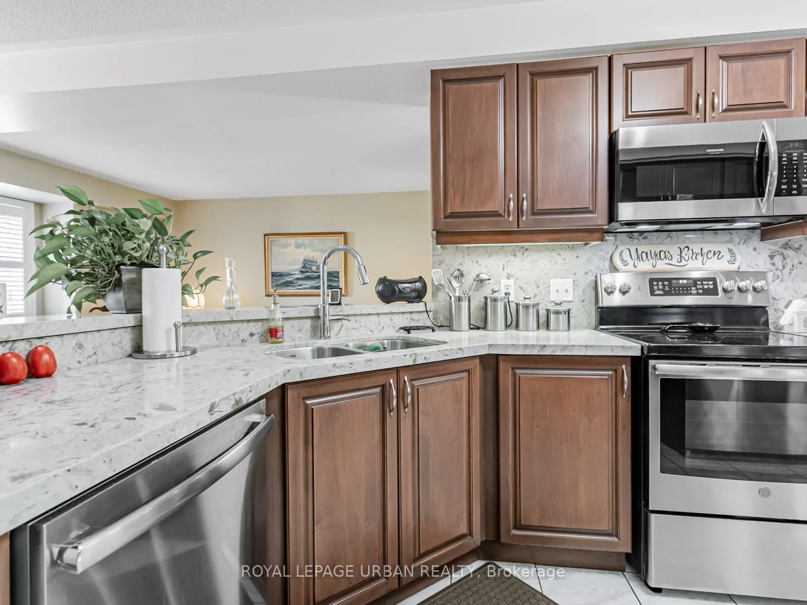 5662 Glen Erin Drive, #111