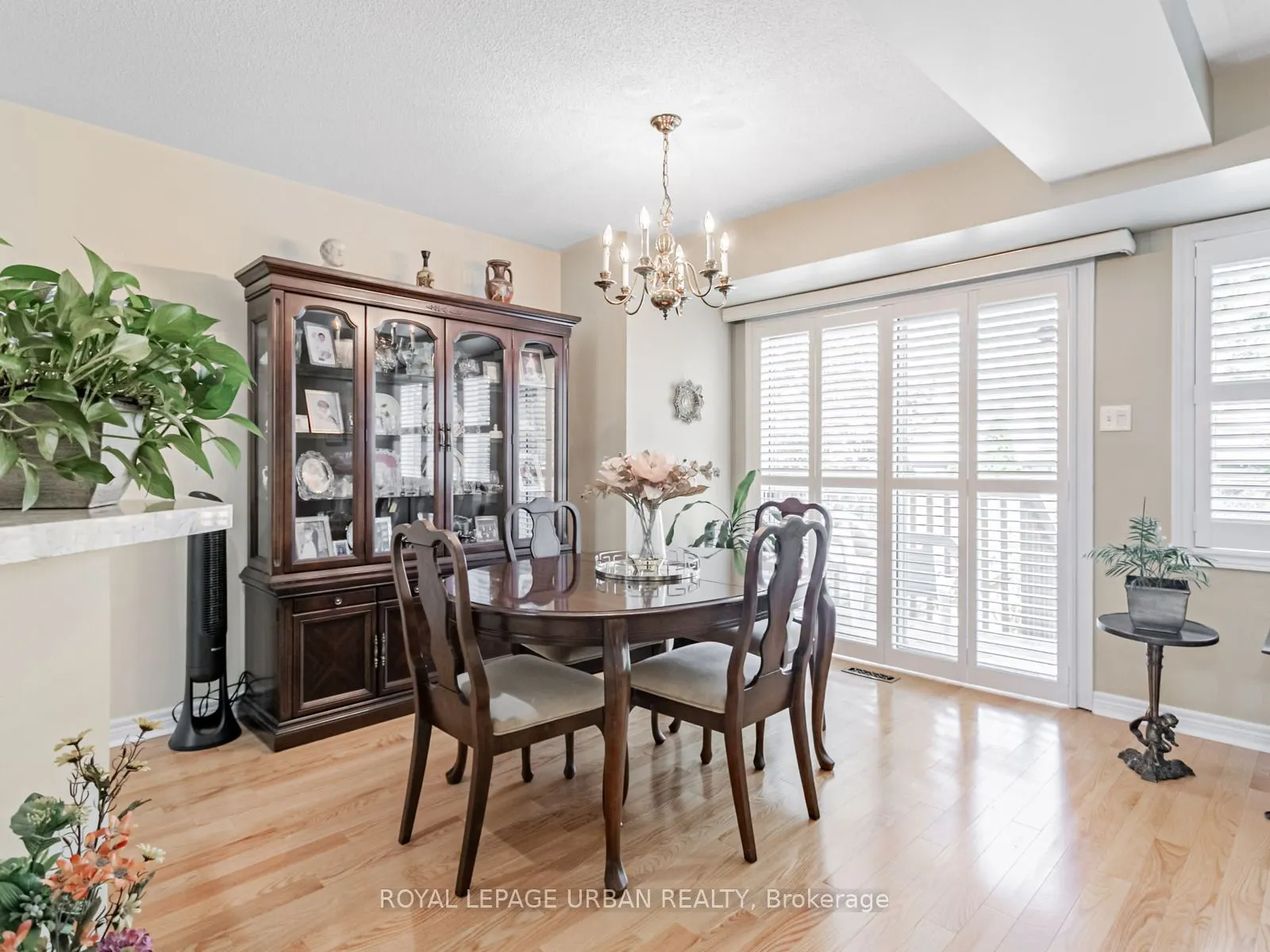 5662 Glen Erin Drive, #111