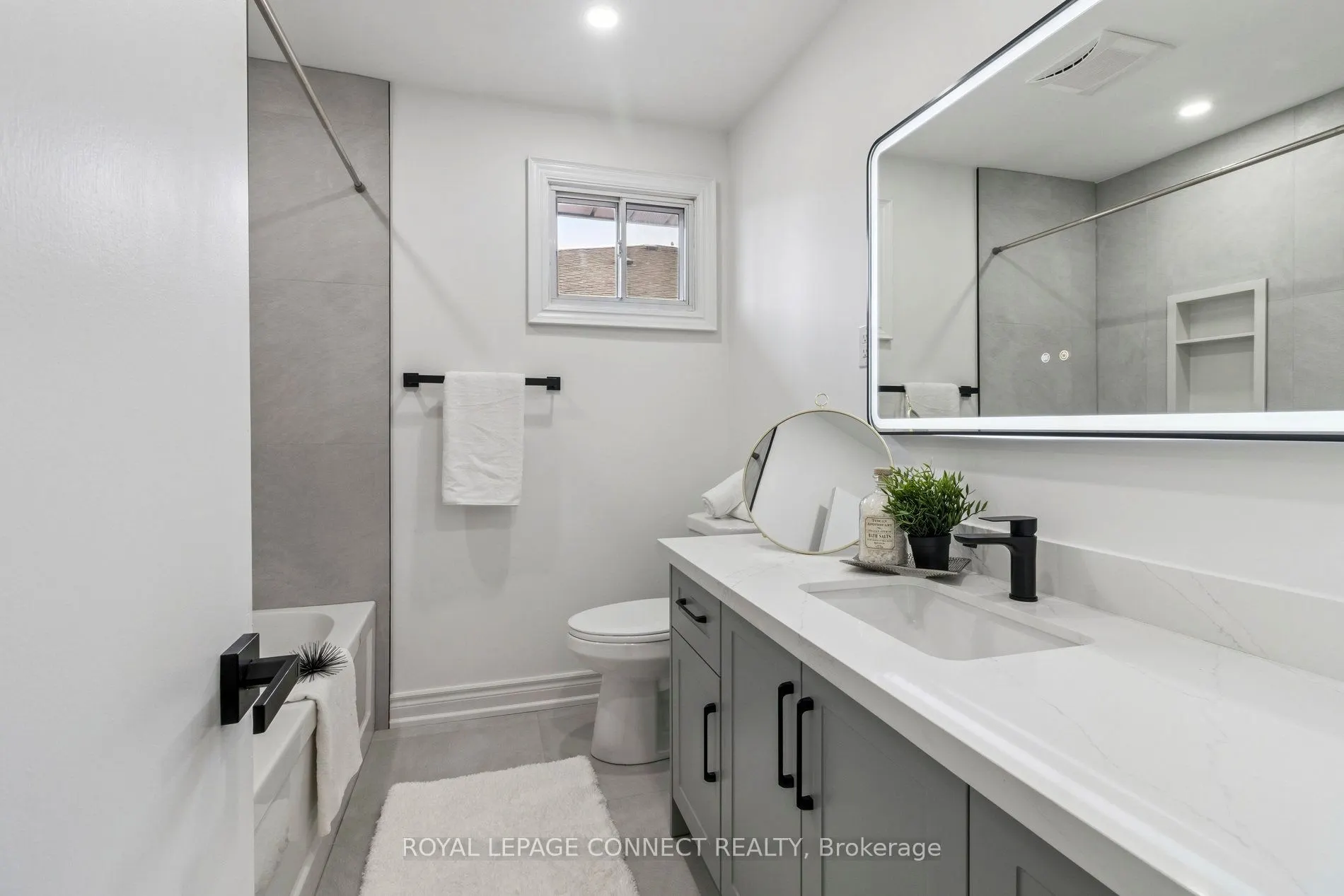 27 Charrington Crescent