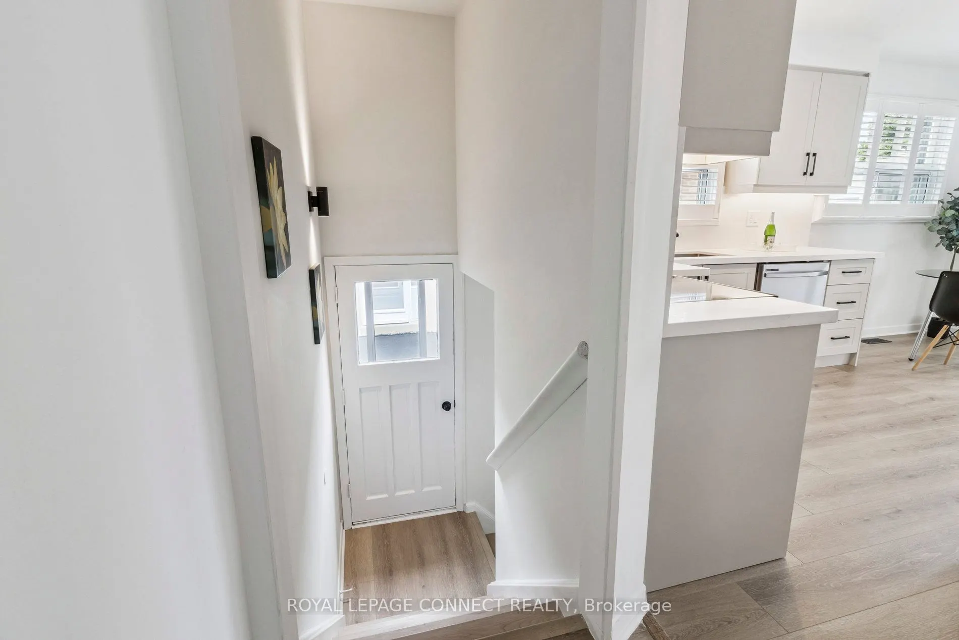 27 Charrington Crescent