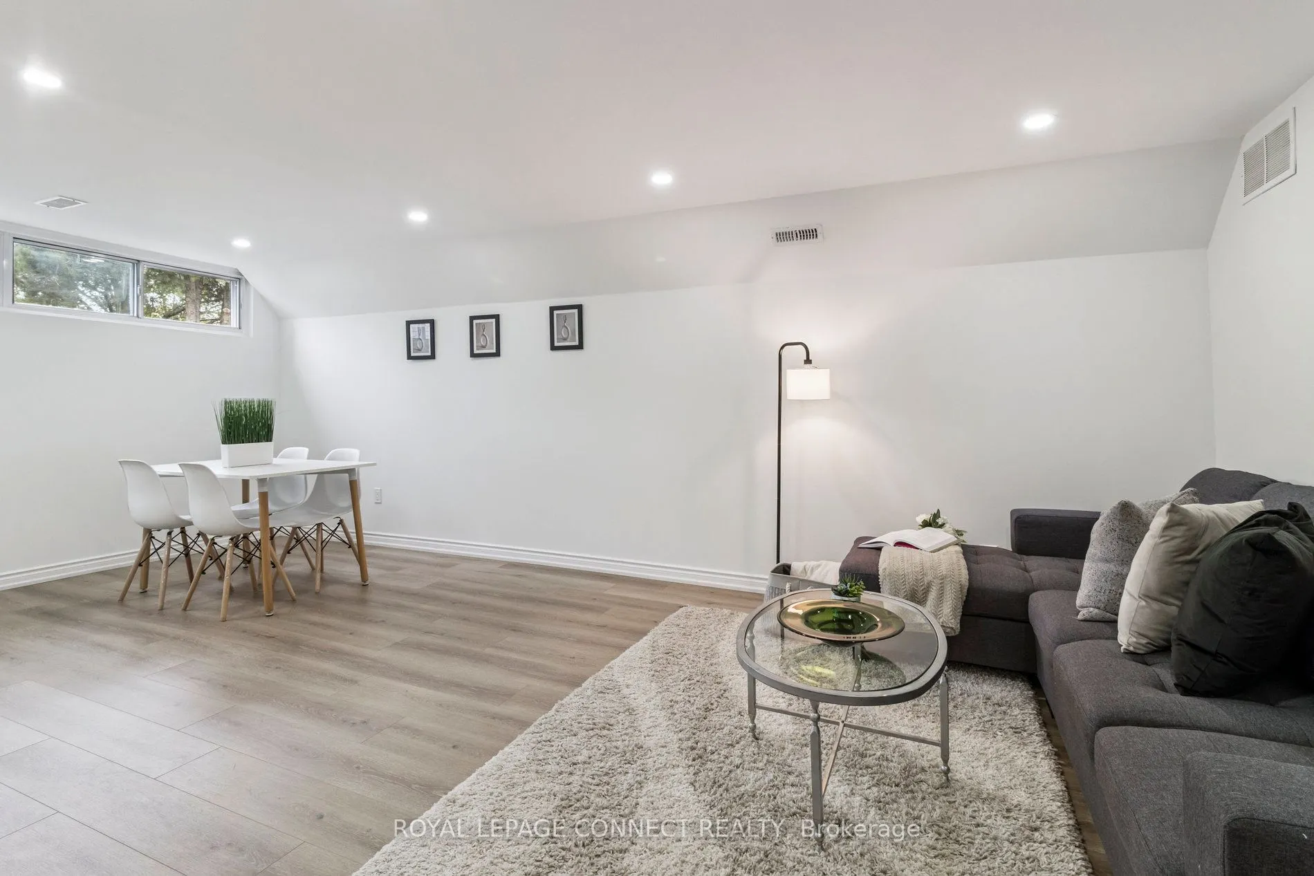 27 Charrington Crescent