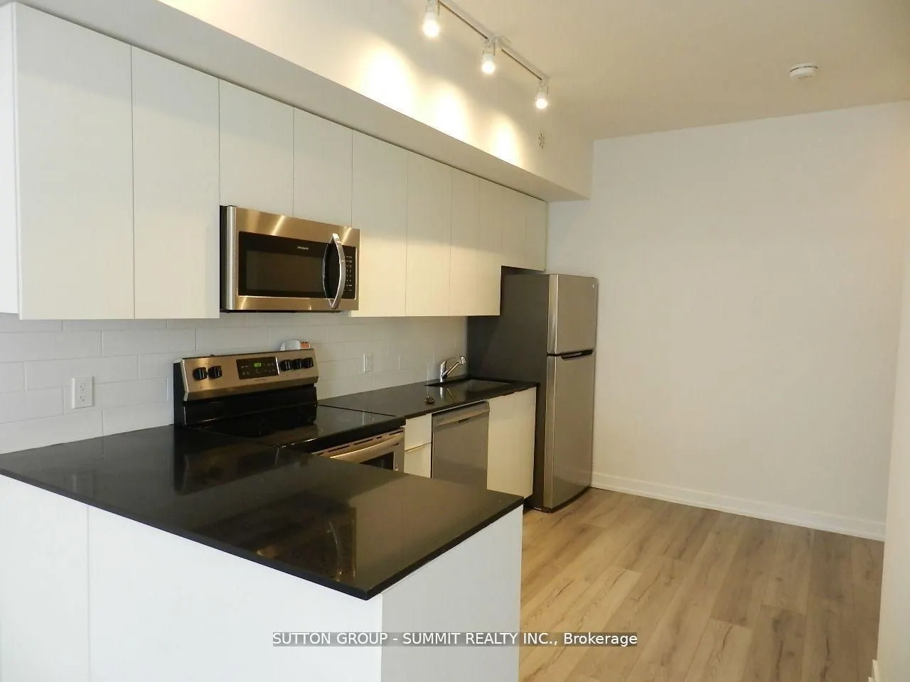 3066 Sixth Line, #344