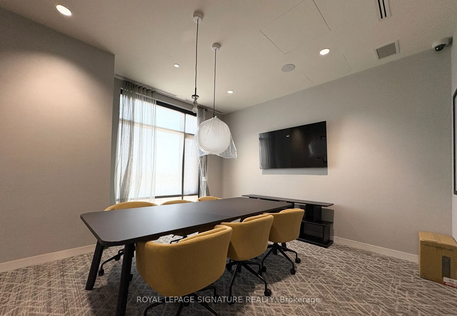 2495 Eglinton Avenue, #1304