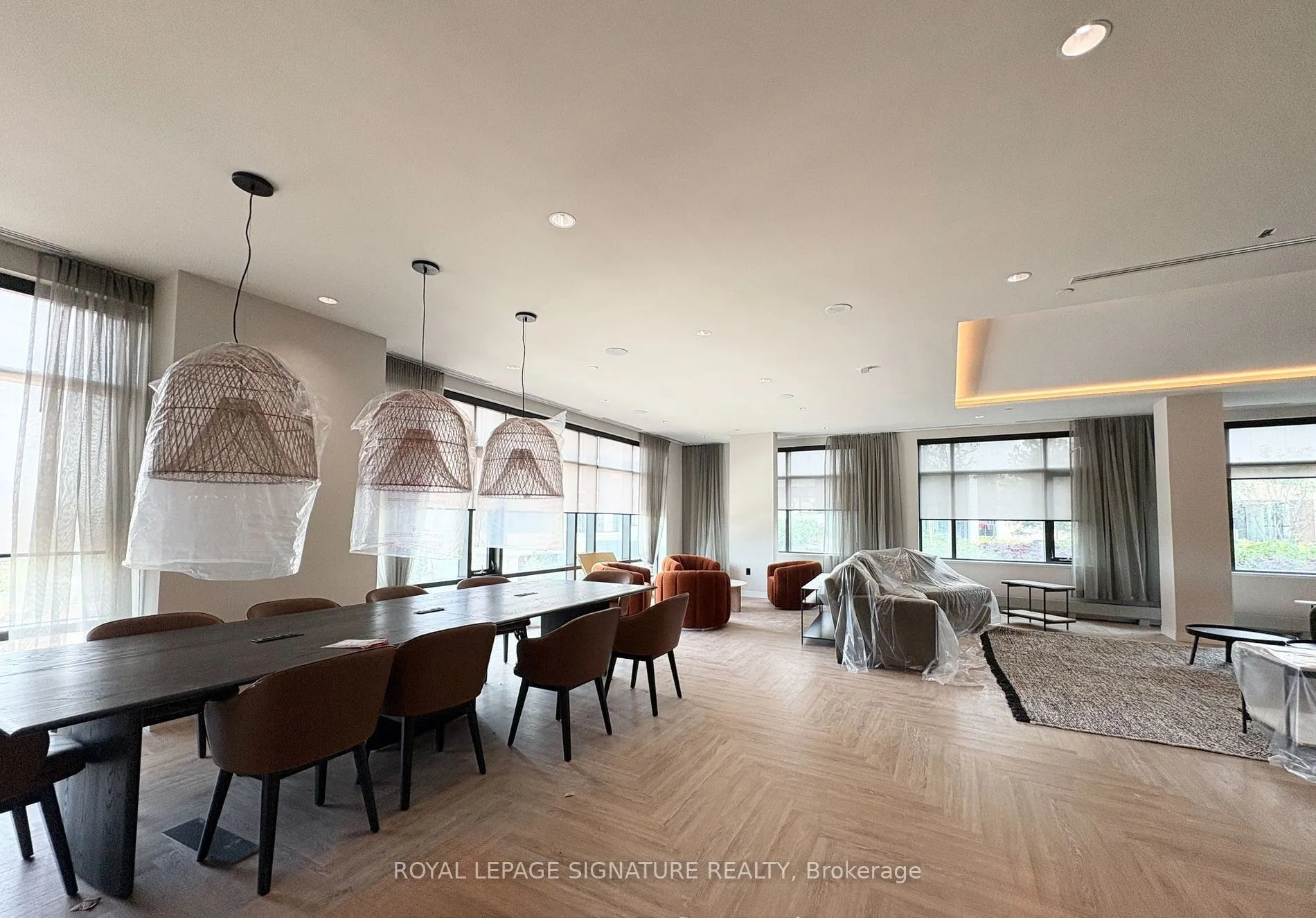 2495 Eglinton Avenue, #1304