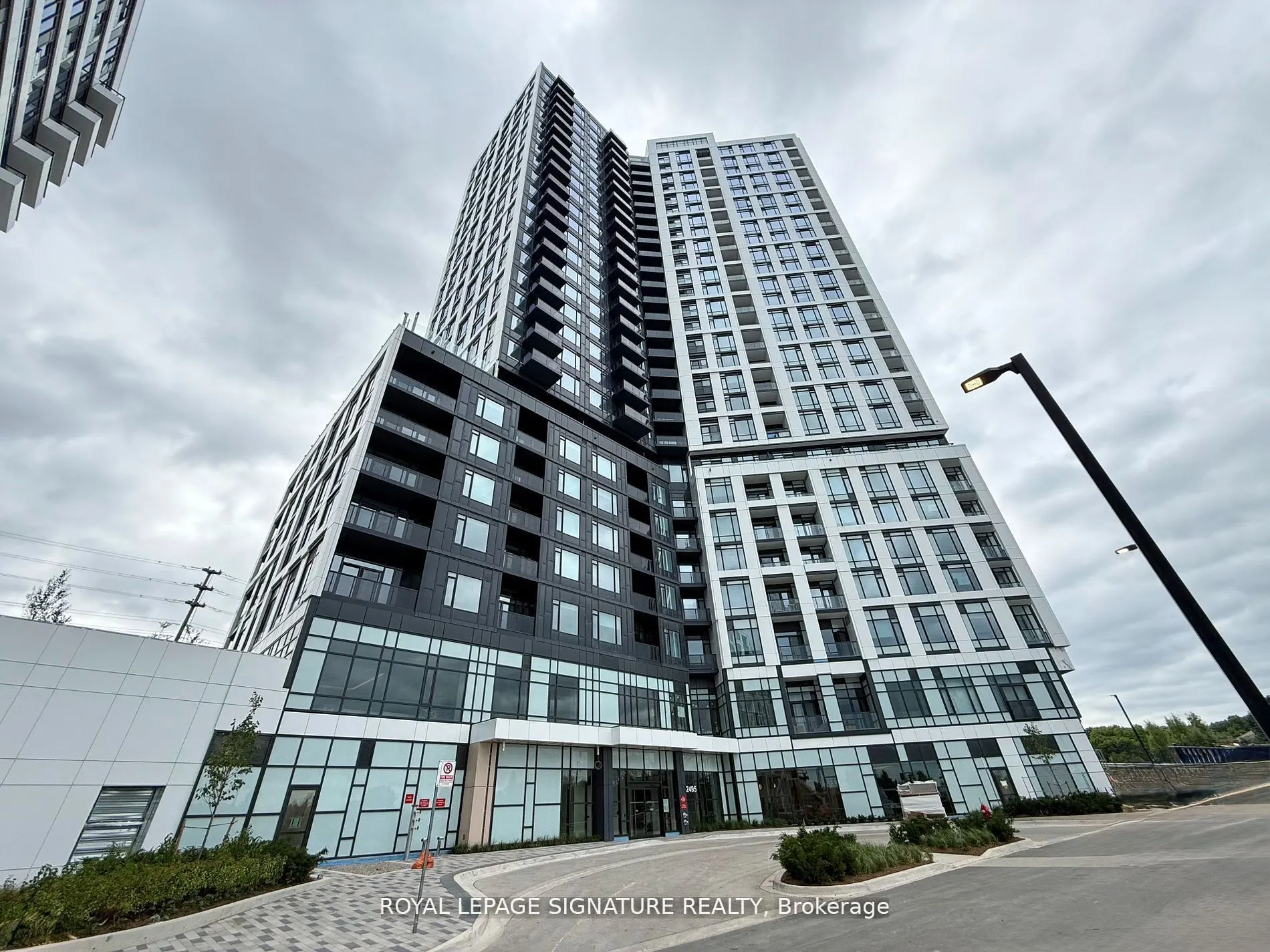 2495 Eglinton Avenue, #1304