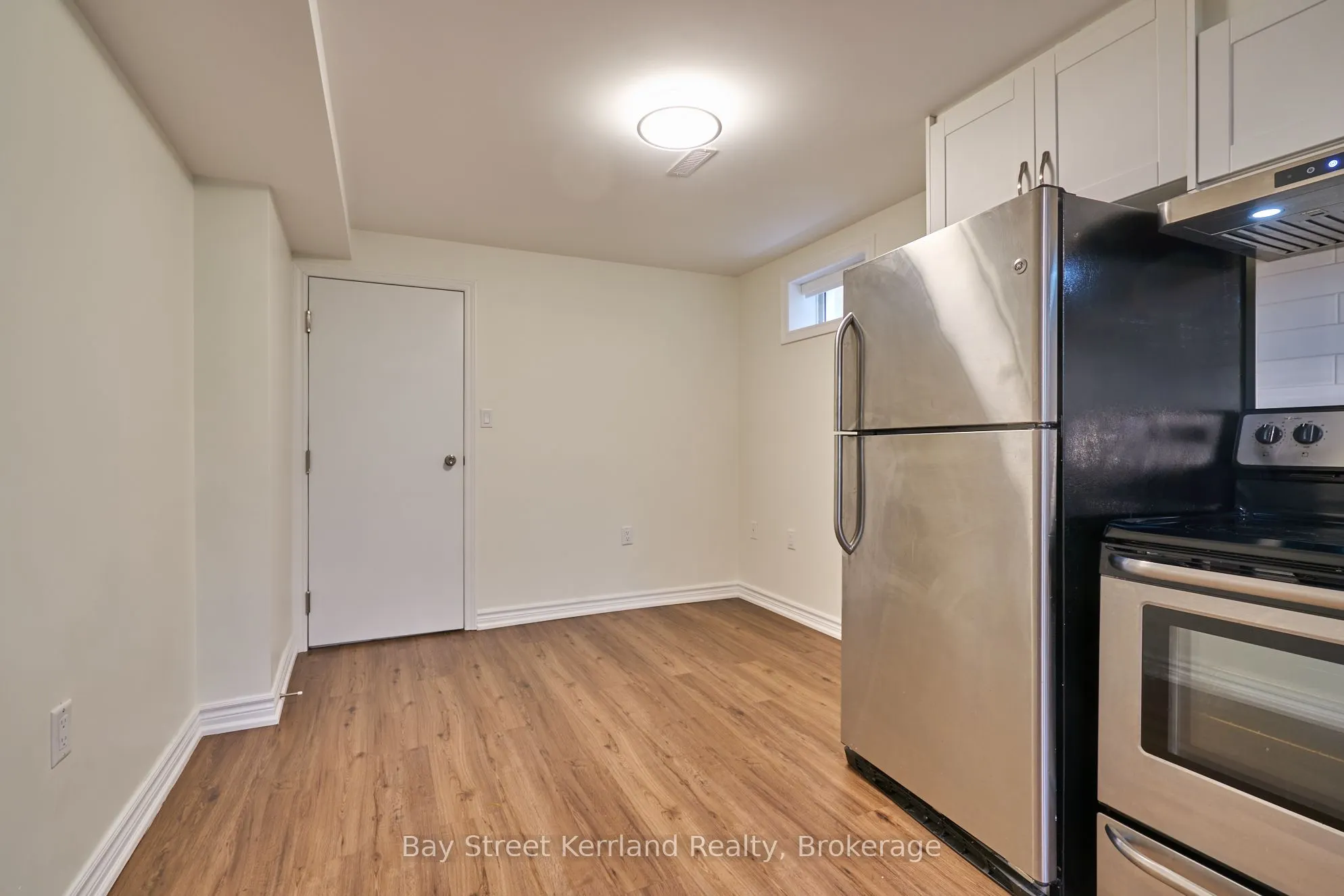 3139 Dover Crescent