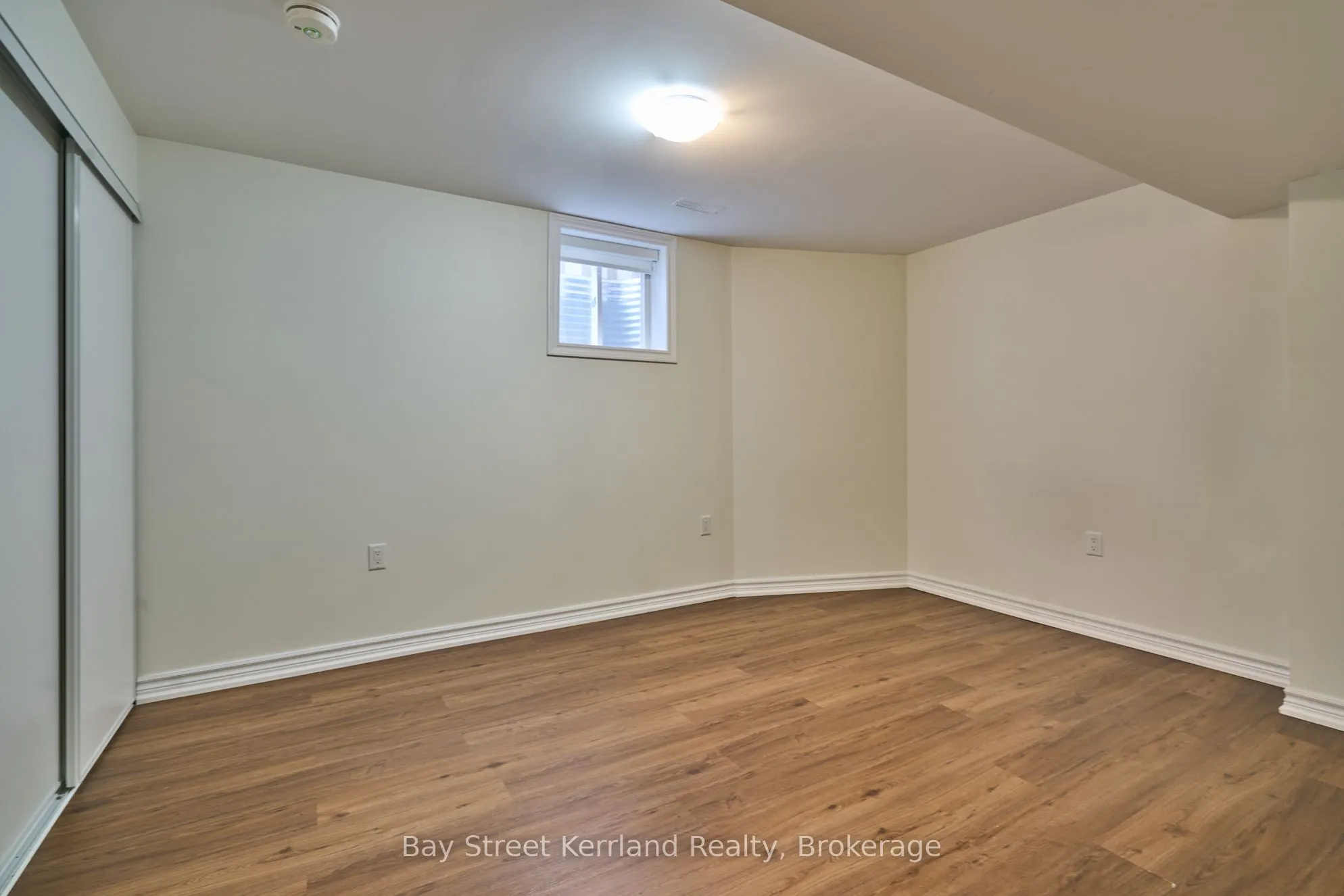 3139 Dover Crescent