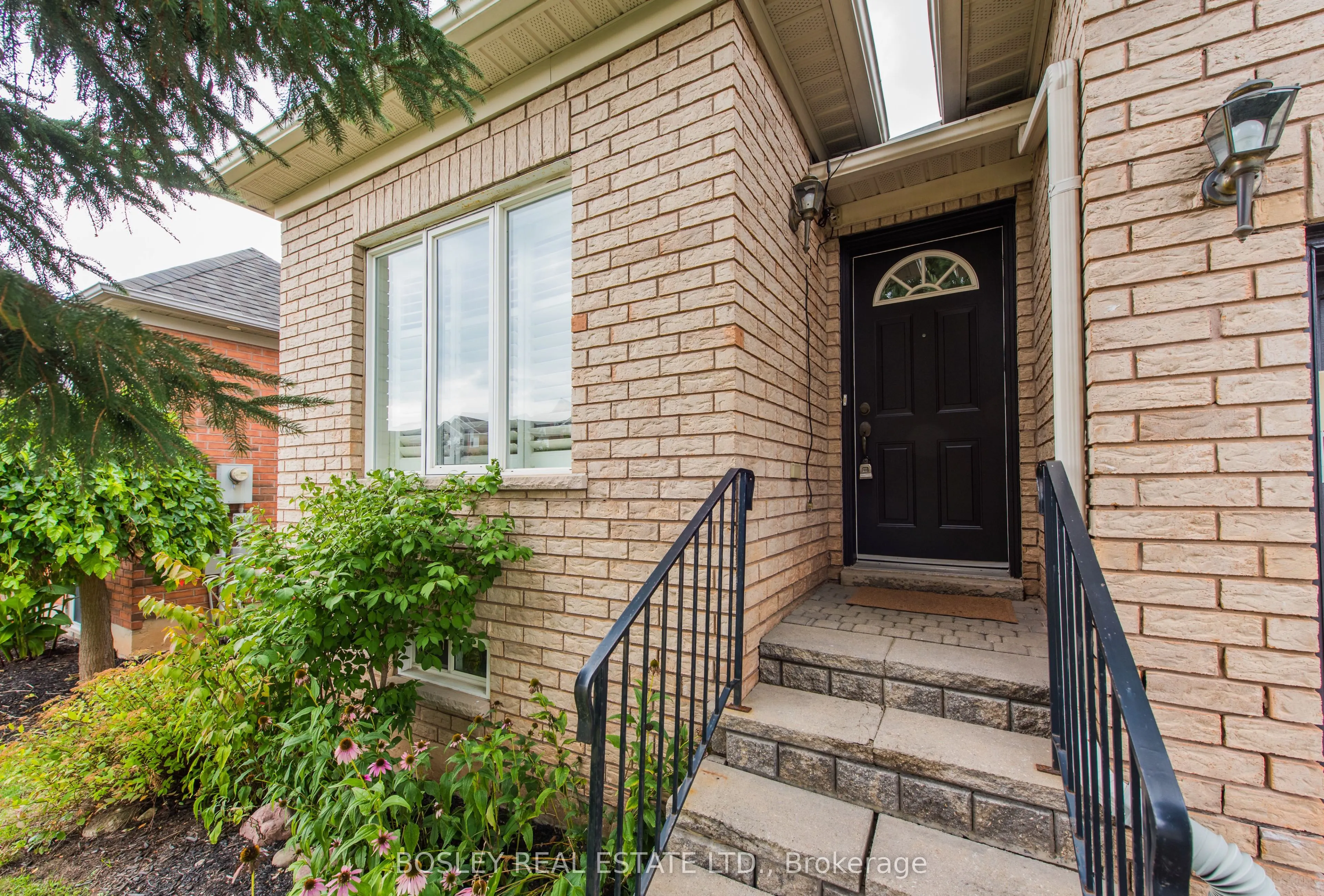 41 Atwood Avenue