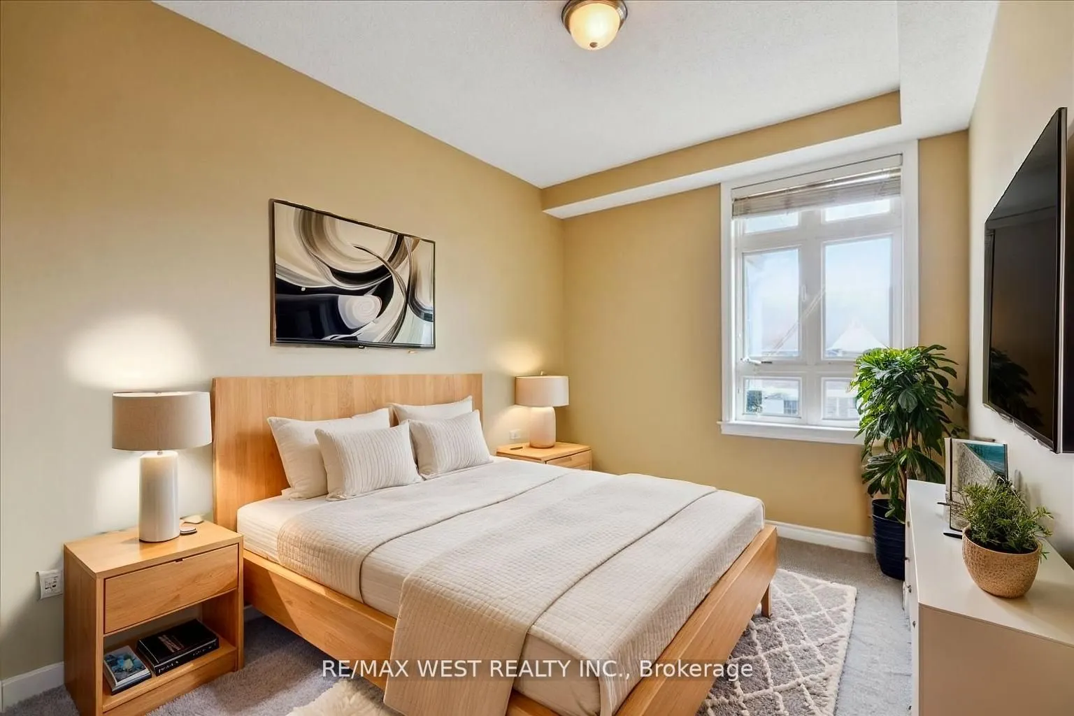 9 Pine Street, #9