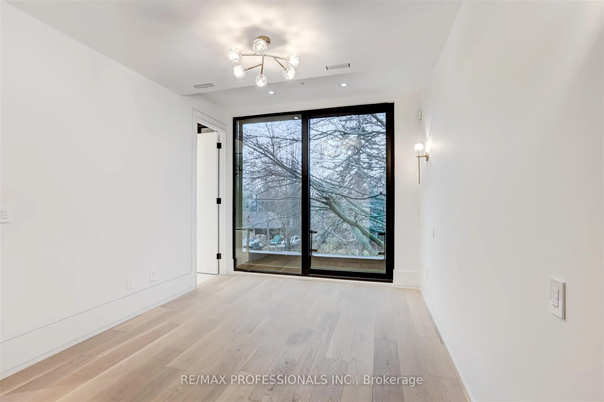 91 Valecrest Drive