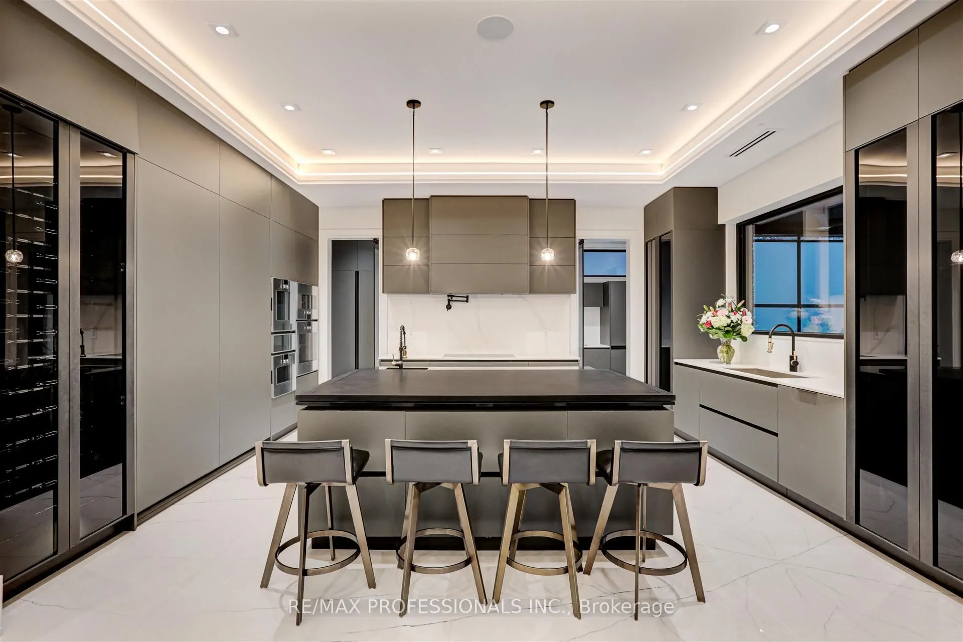 91 Valecrest Drive