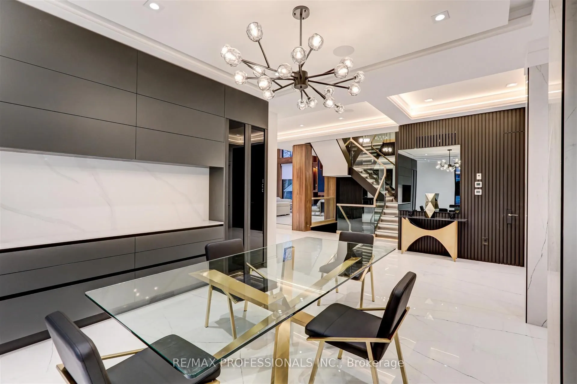 91 Valecrest Drive