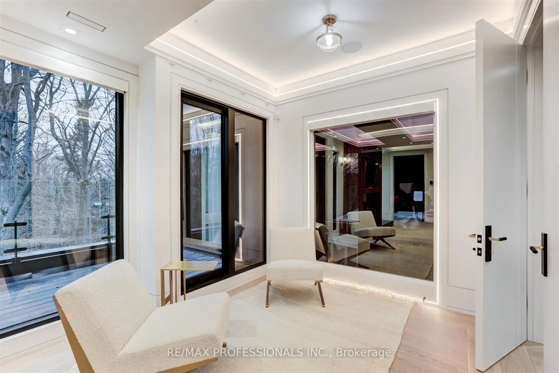 91 Valecrest Drive