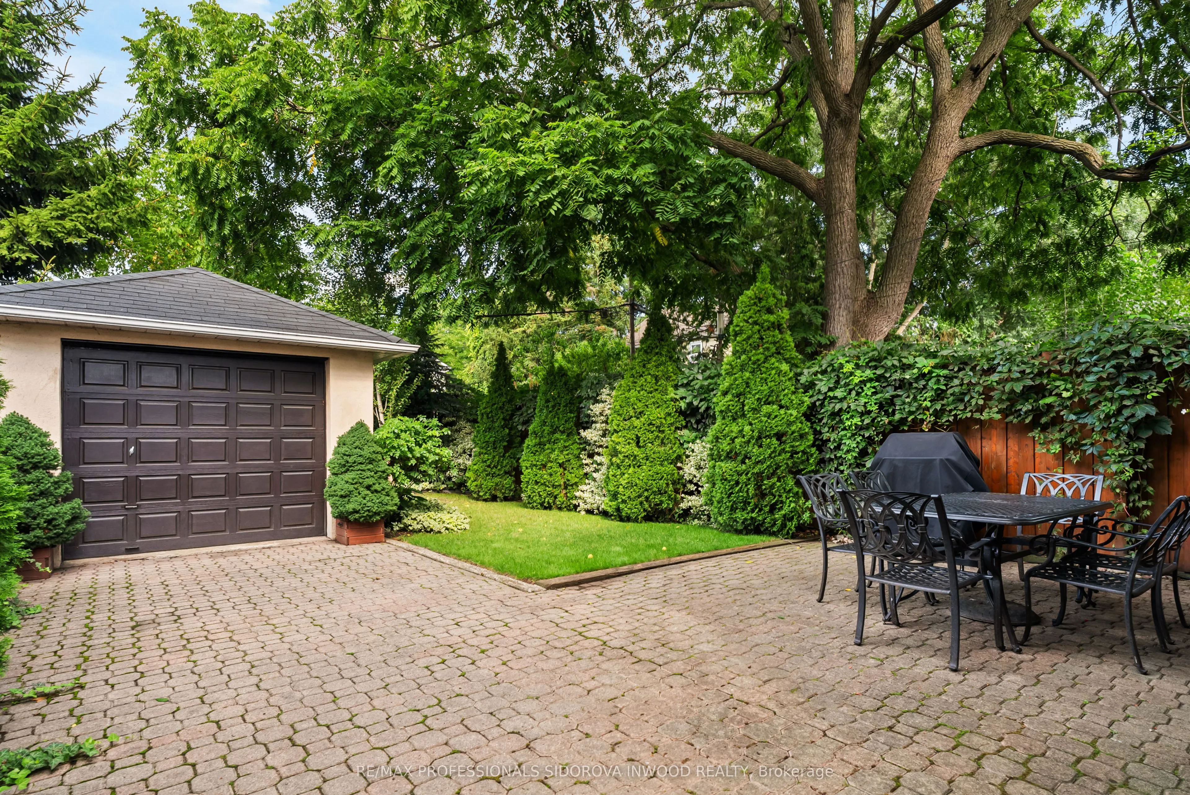 38 Warren Crescent