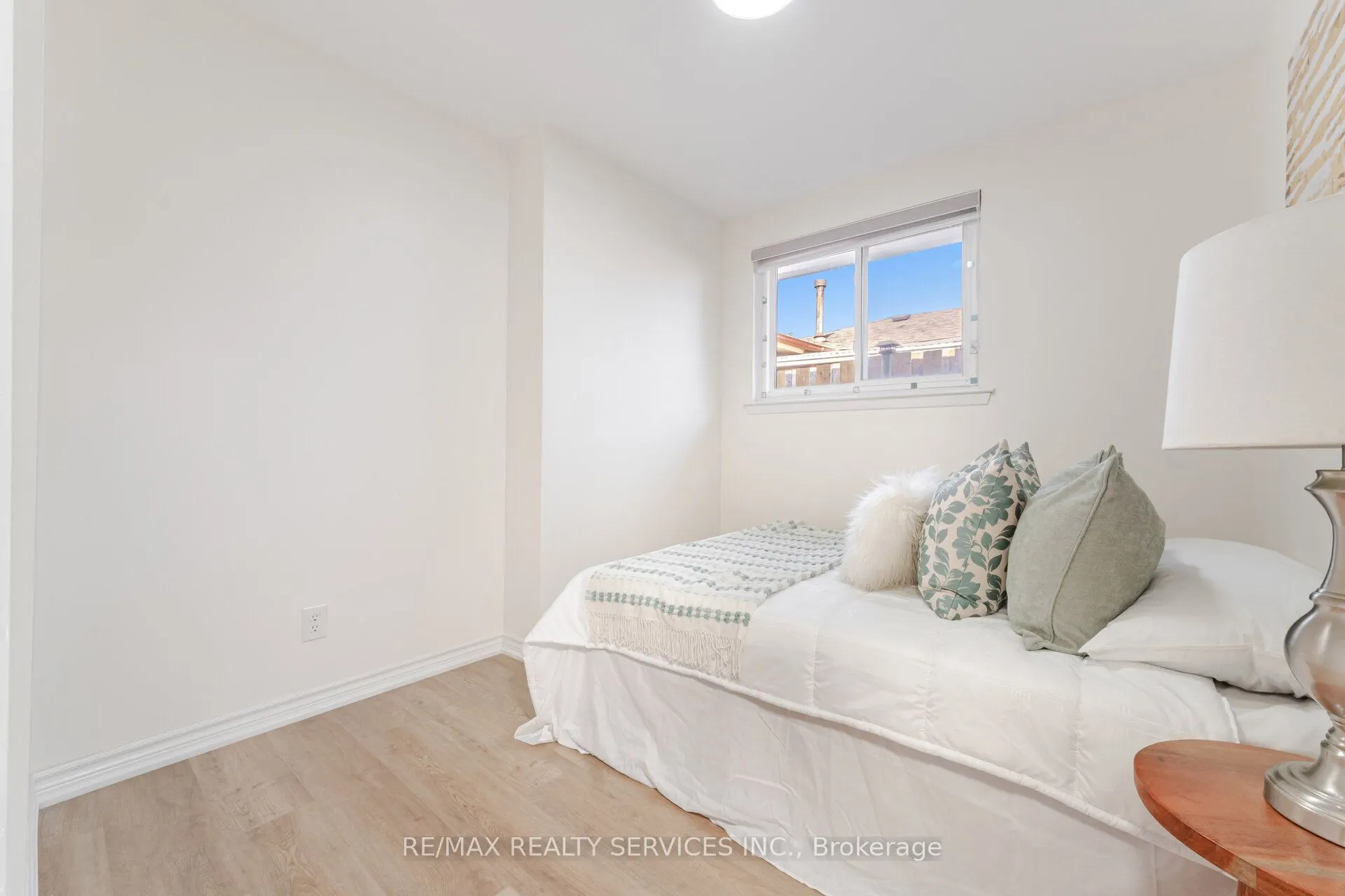 139 Rutherford Road N