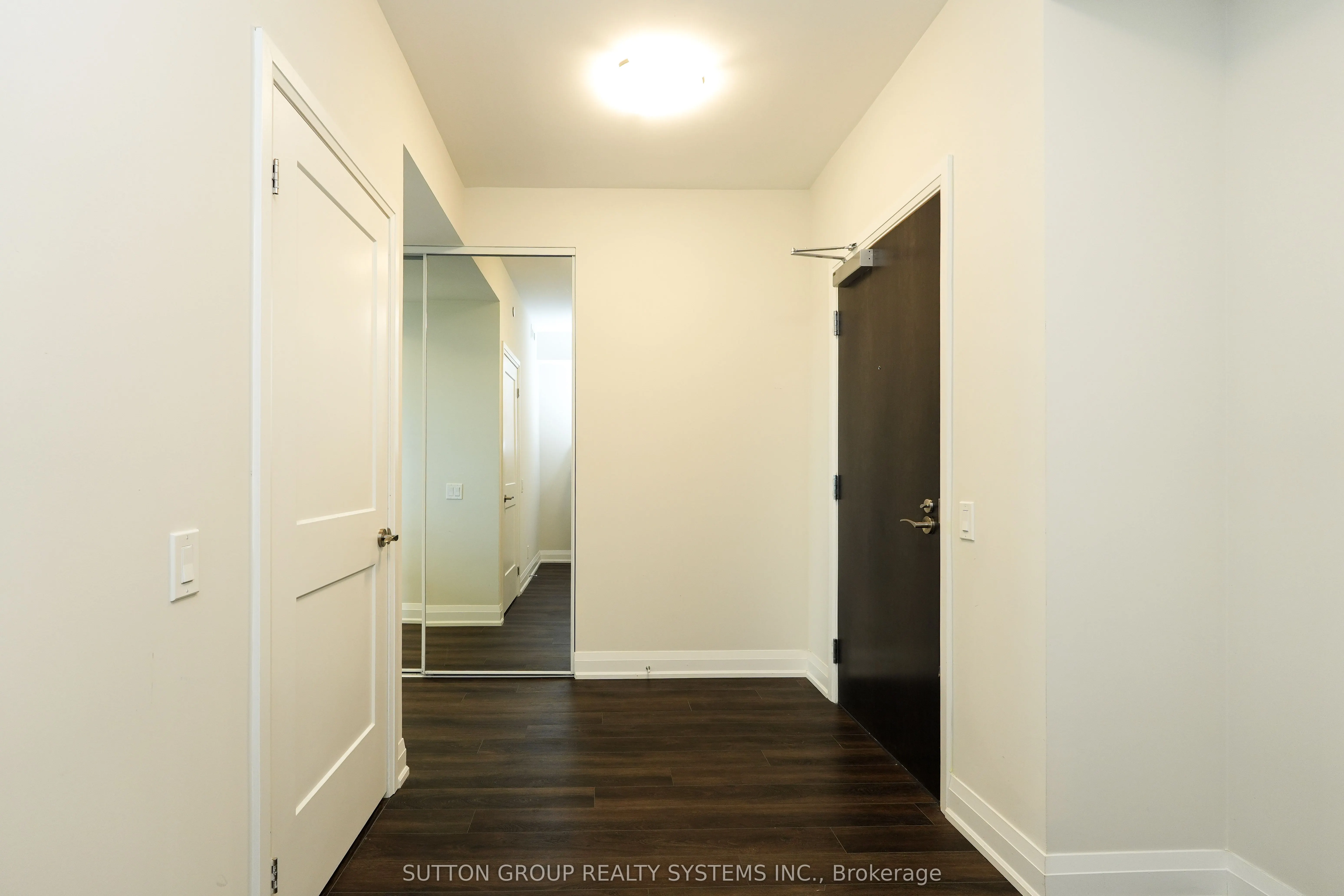 15 Lynch Street, #1801