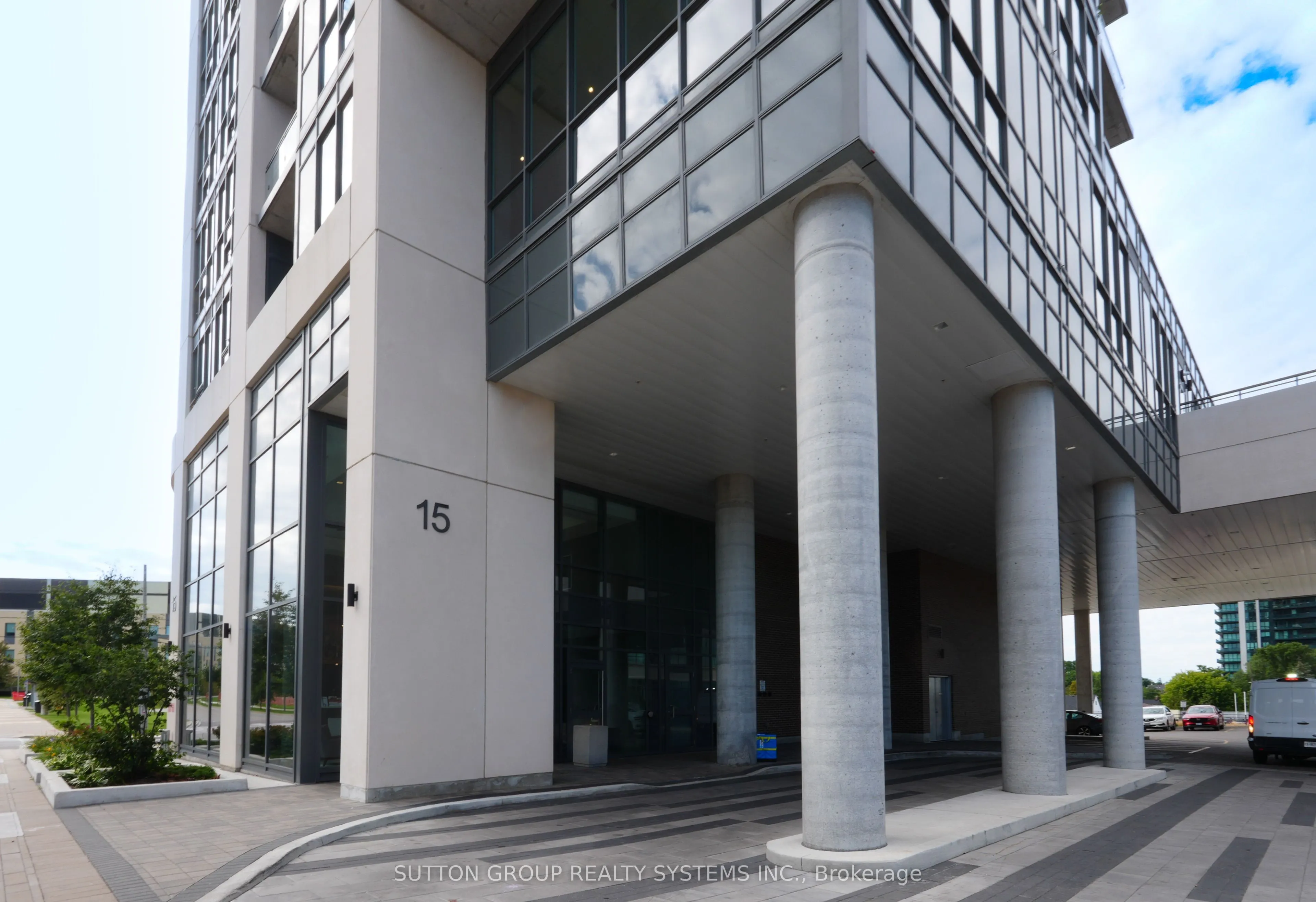 15 Lynch Street, #1801