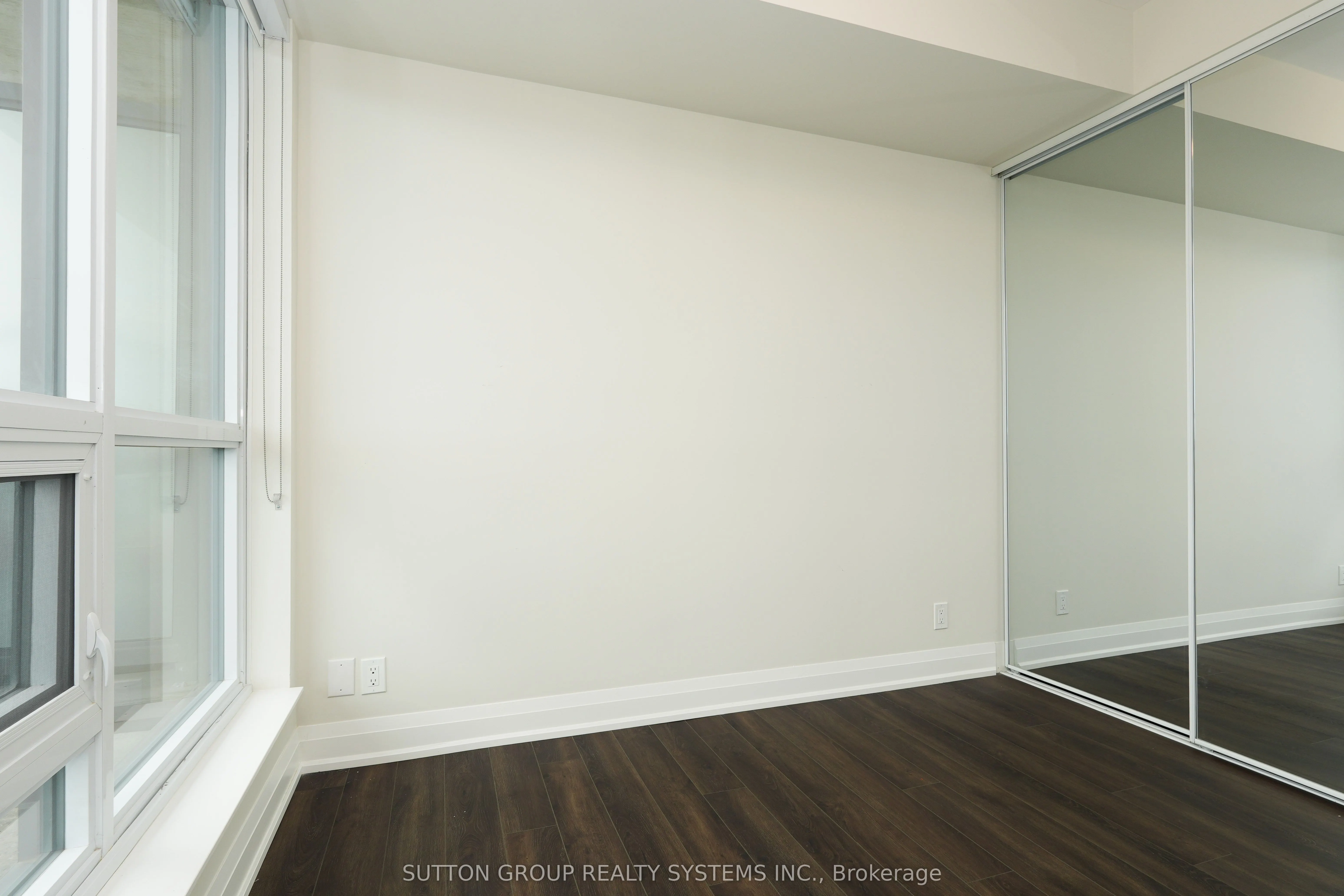 15 Lynch Street, #1801