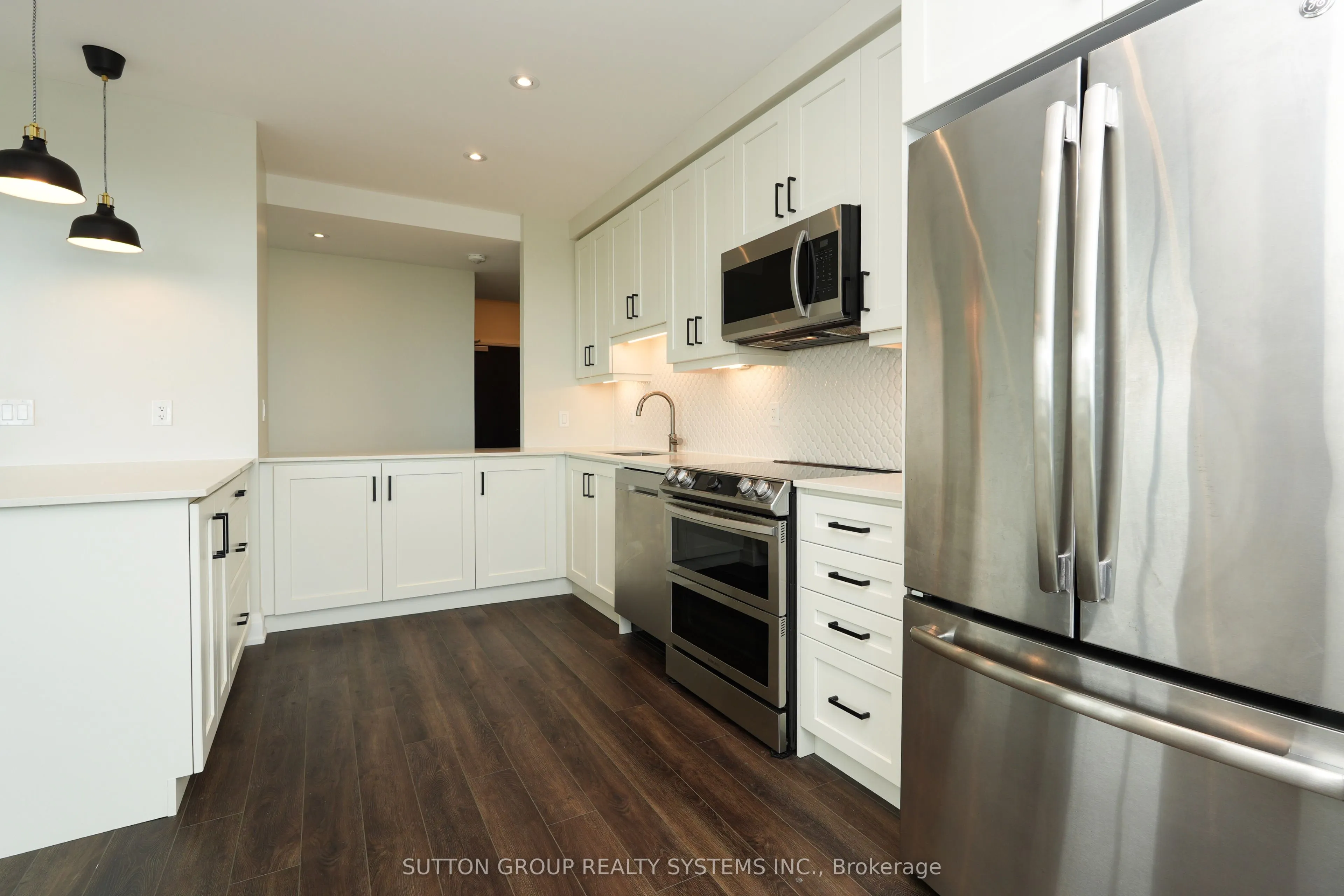 15 Lynch Street, #1801