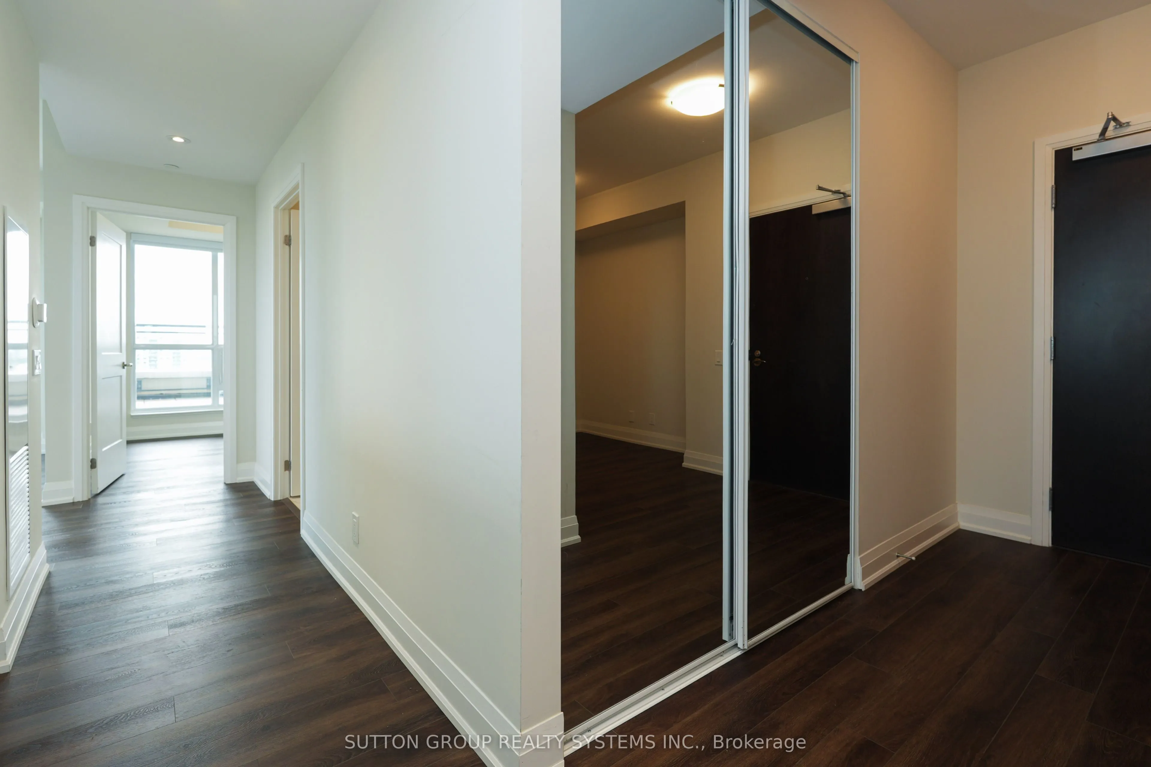15 Lynch Street, #1801