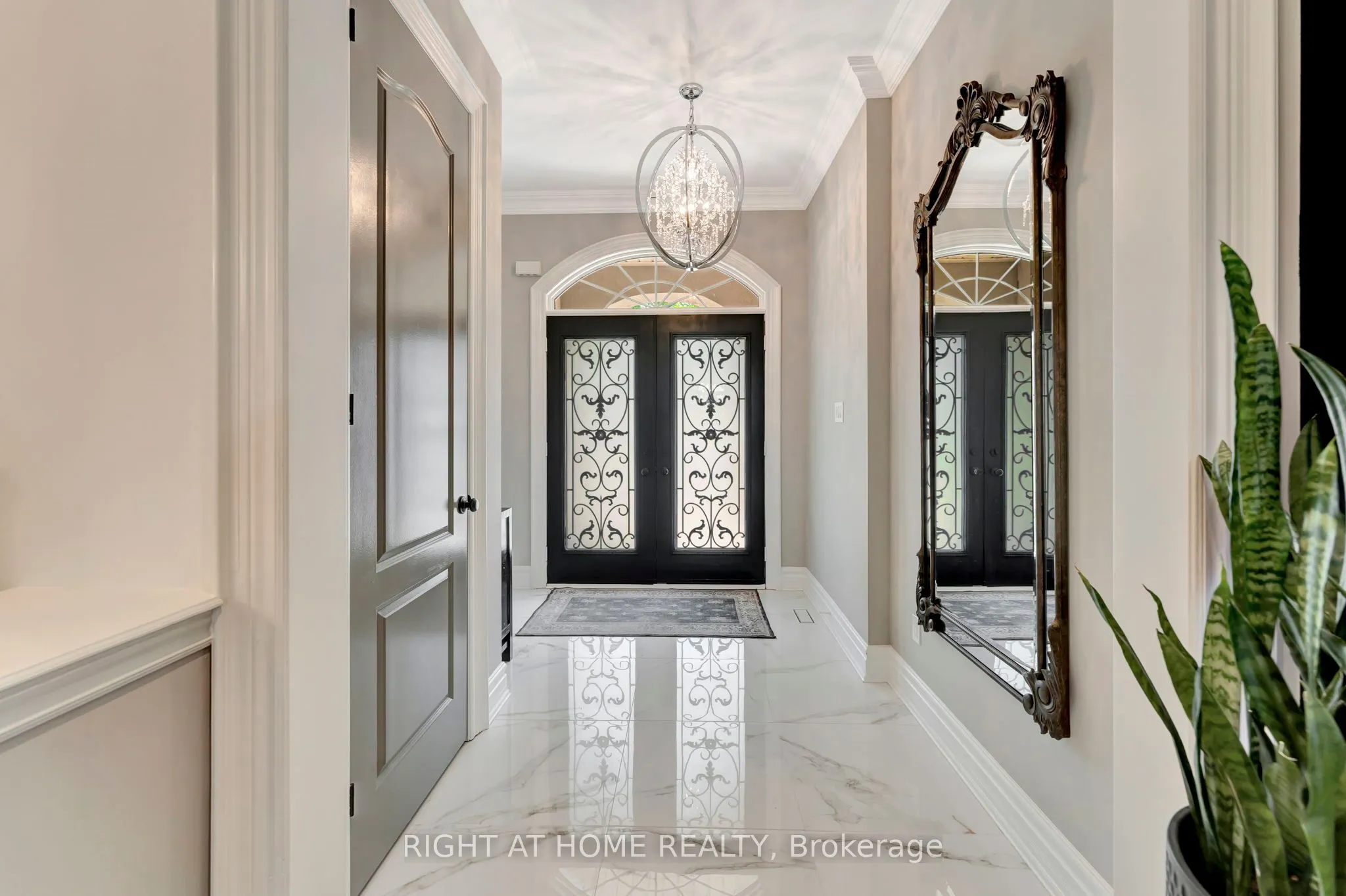 2469 Whistling Springs Crescent