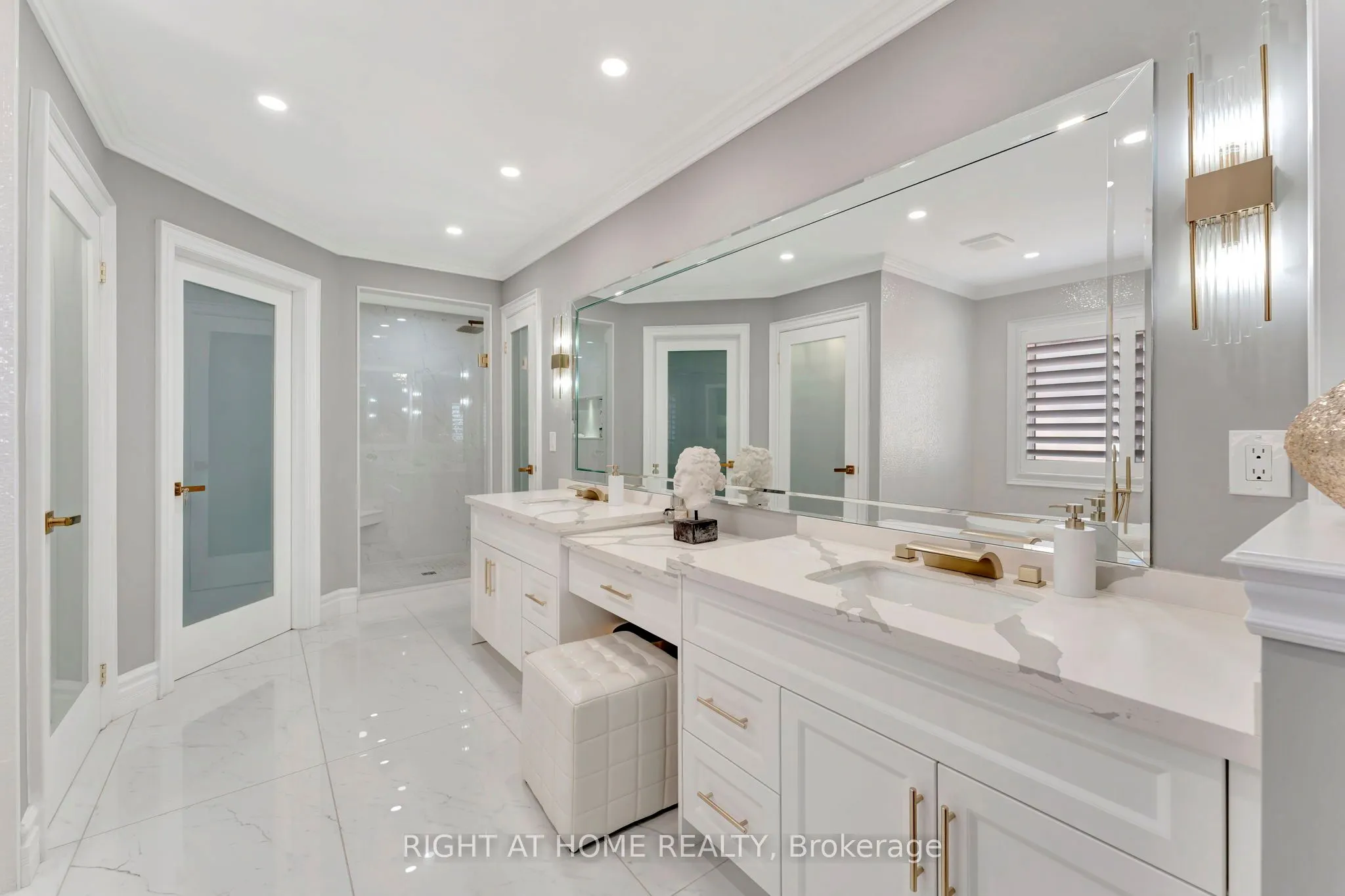 2469 Whistling Springs Crescent