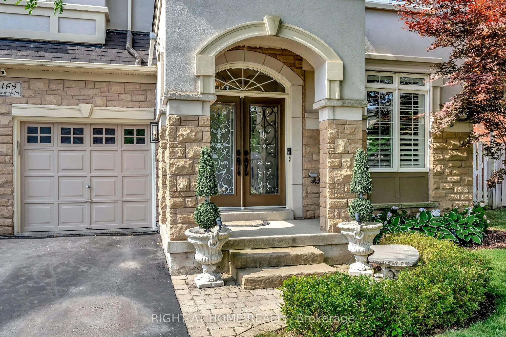 2469 Whistling Springs Crescent