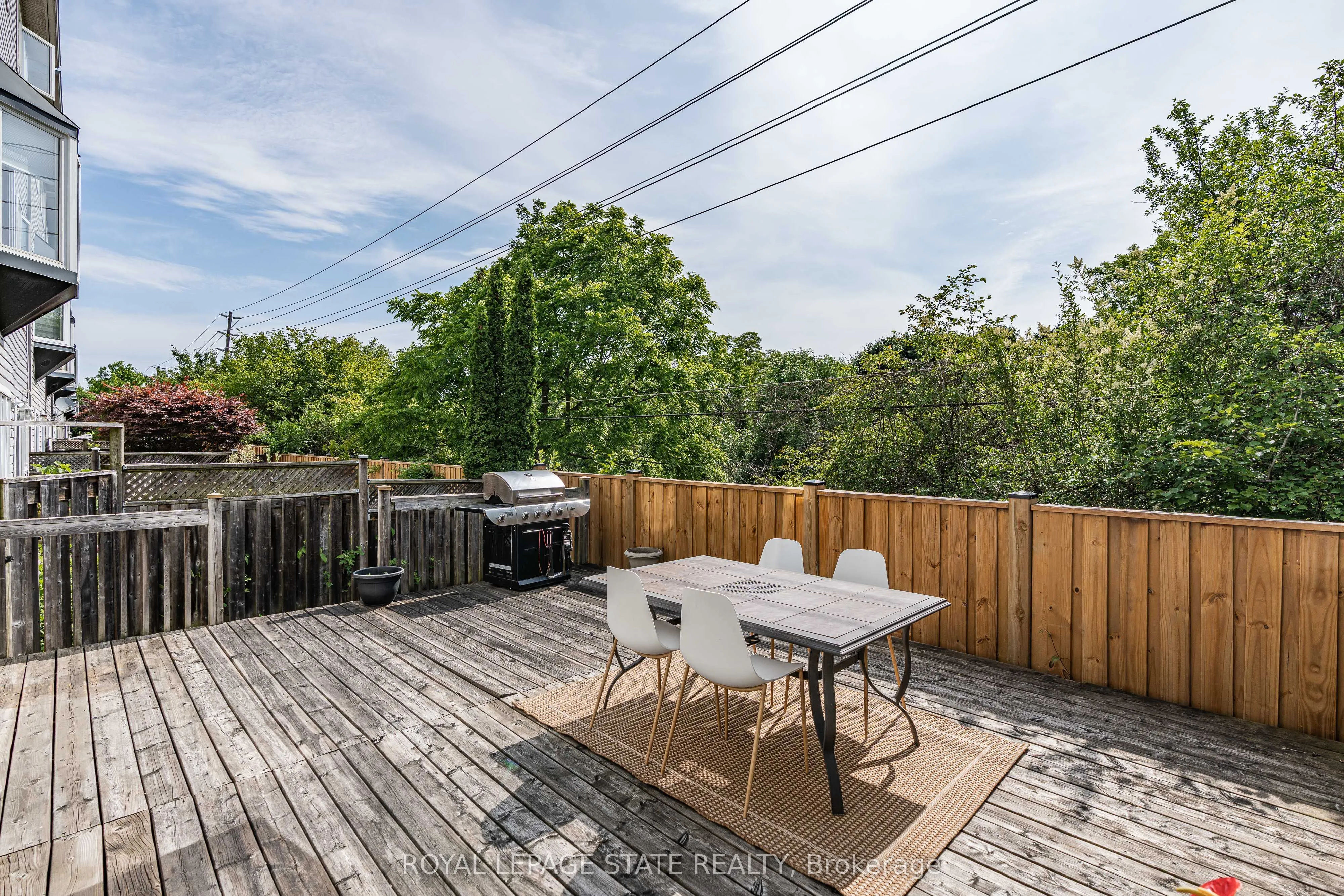 5090 Fairview Street, #20