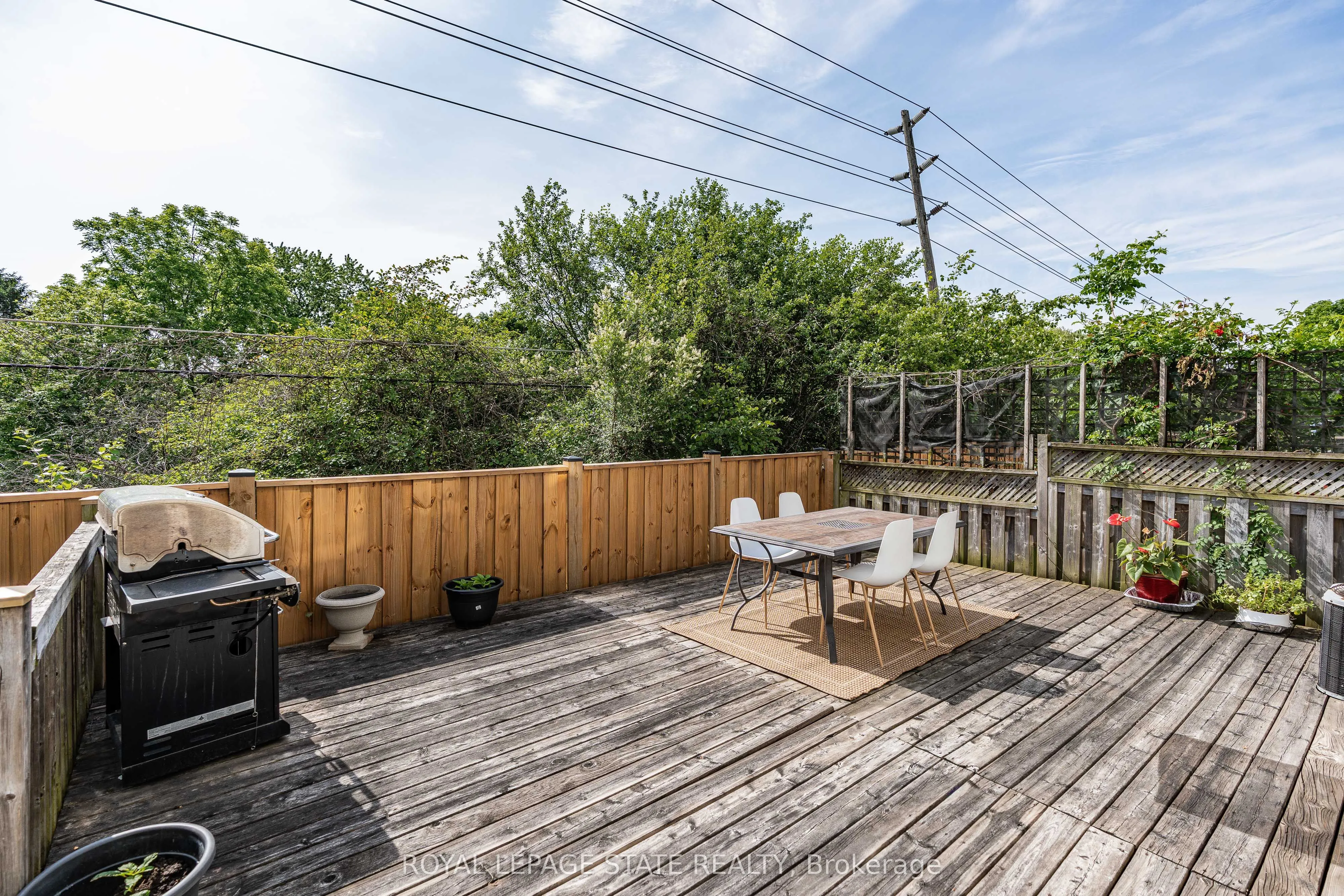 5090 Fairview Street, #20