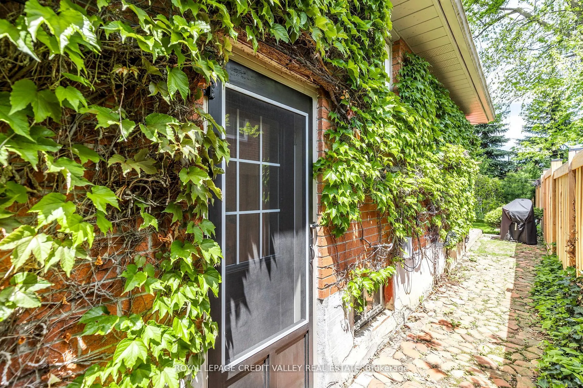 24 Ladore Drive