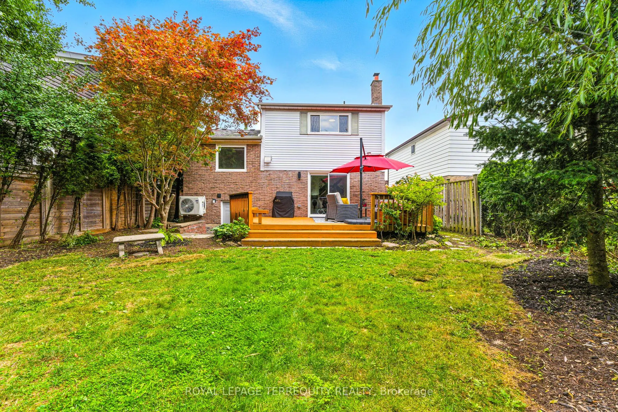 3327 Kings Masting Crescent