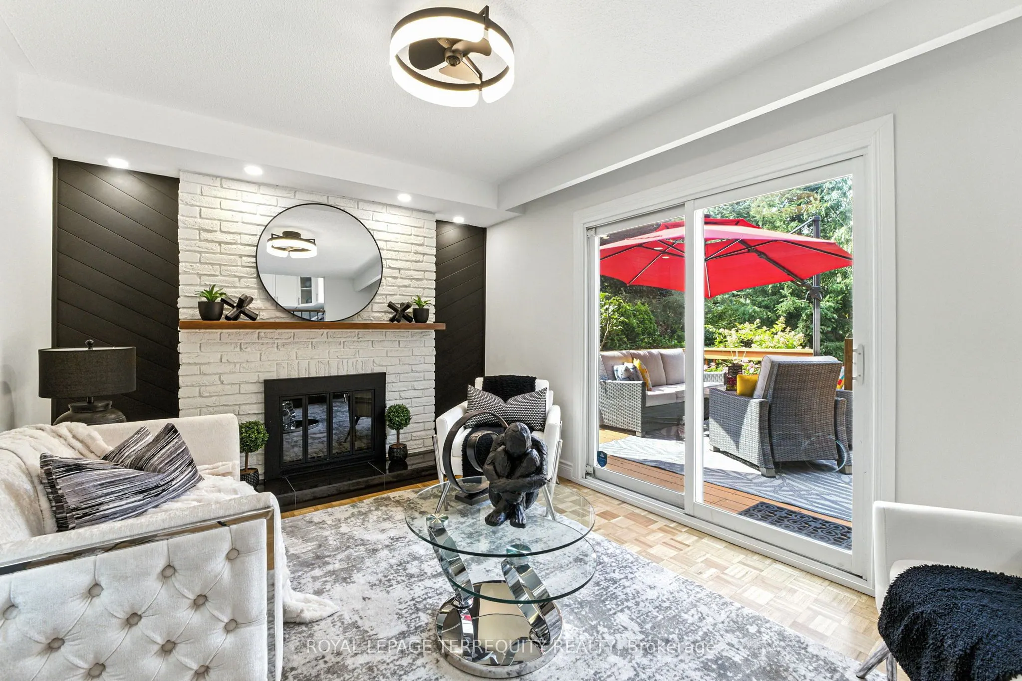 3327 Kings Masting Crescent