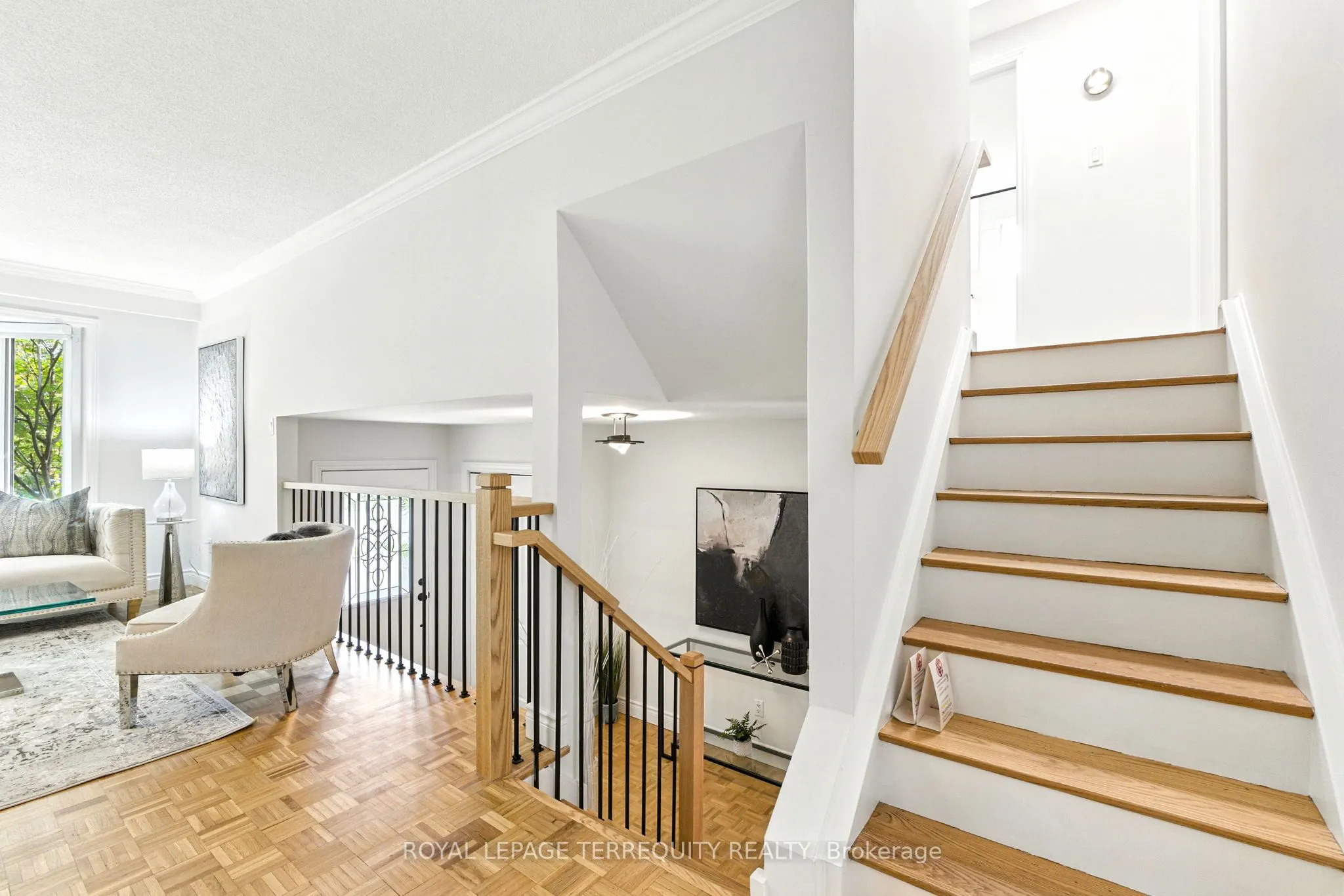 3327 Kings Masting Crescent