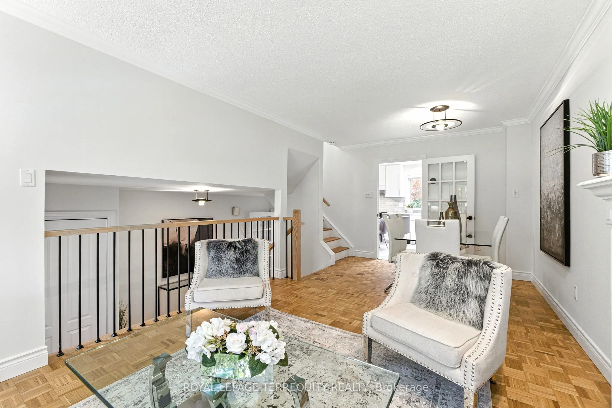 3327 Kings Masting Crescent