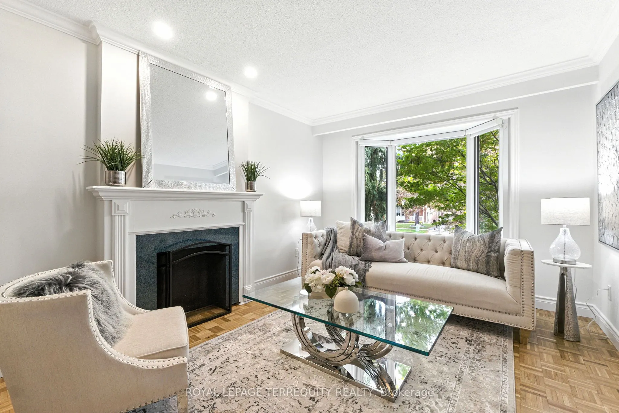 3327 Kings Masting Crescent
