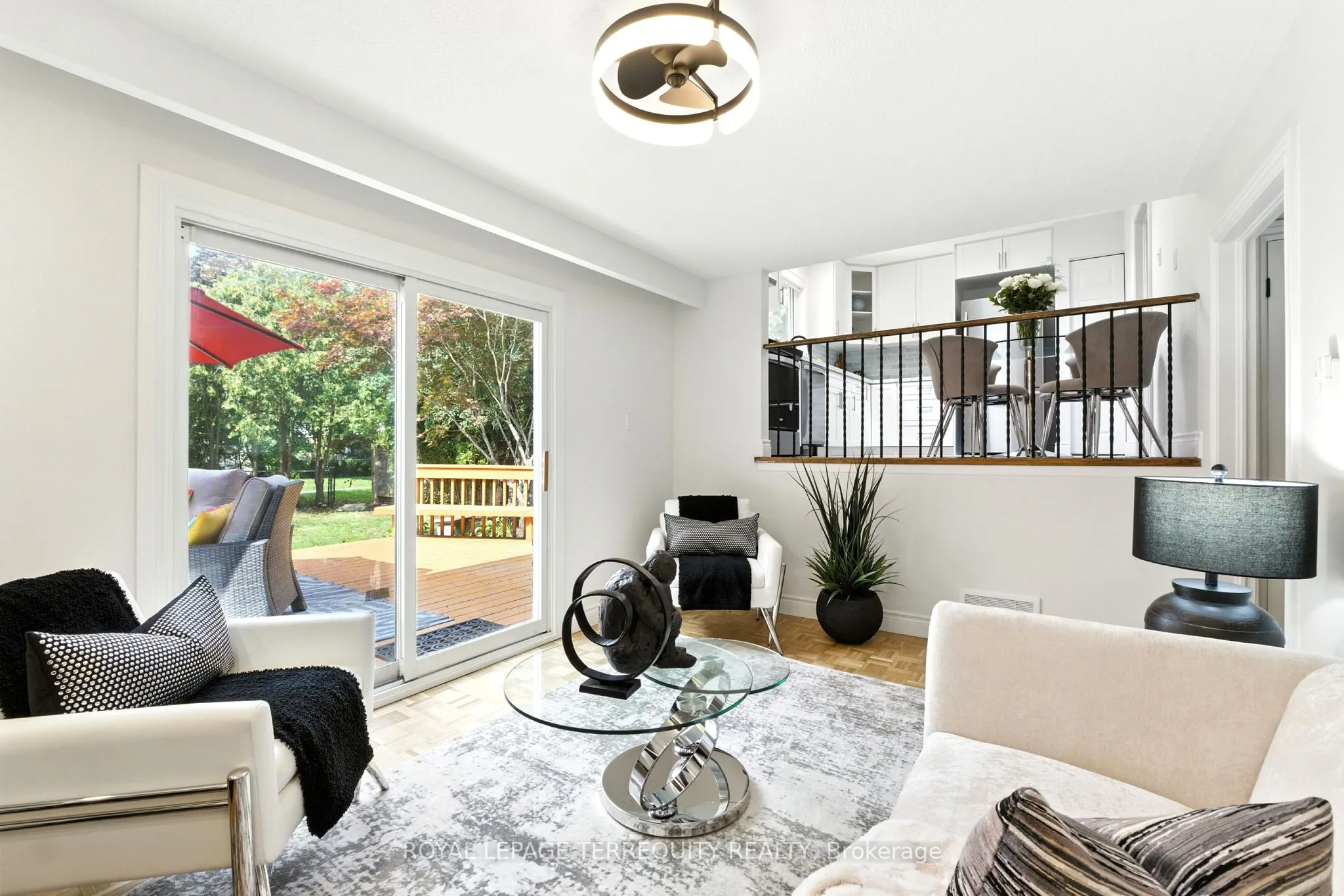 3327 Kings Masting Crescent