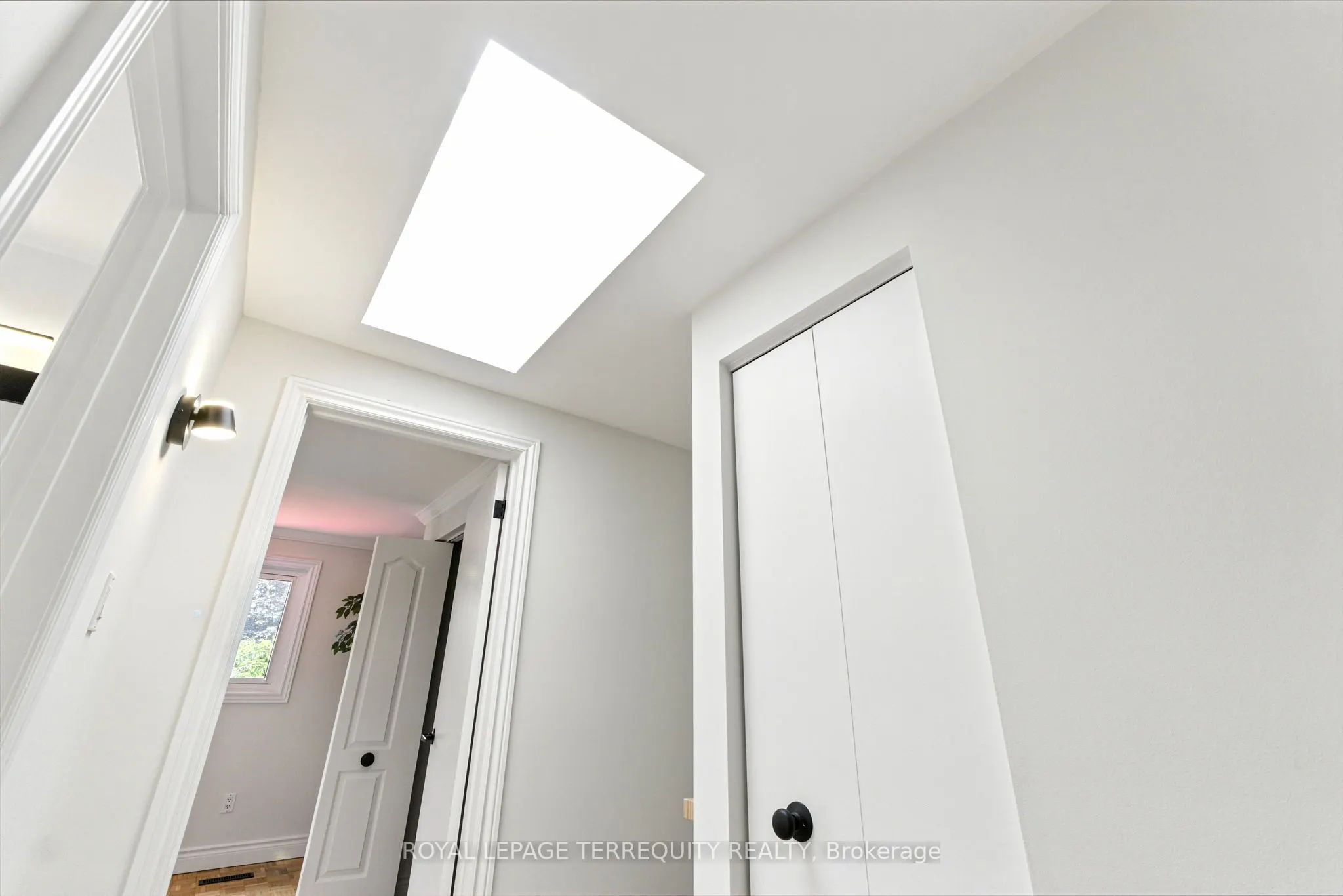 3327 Kings Masting Crescent