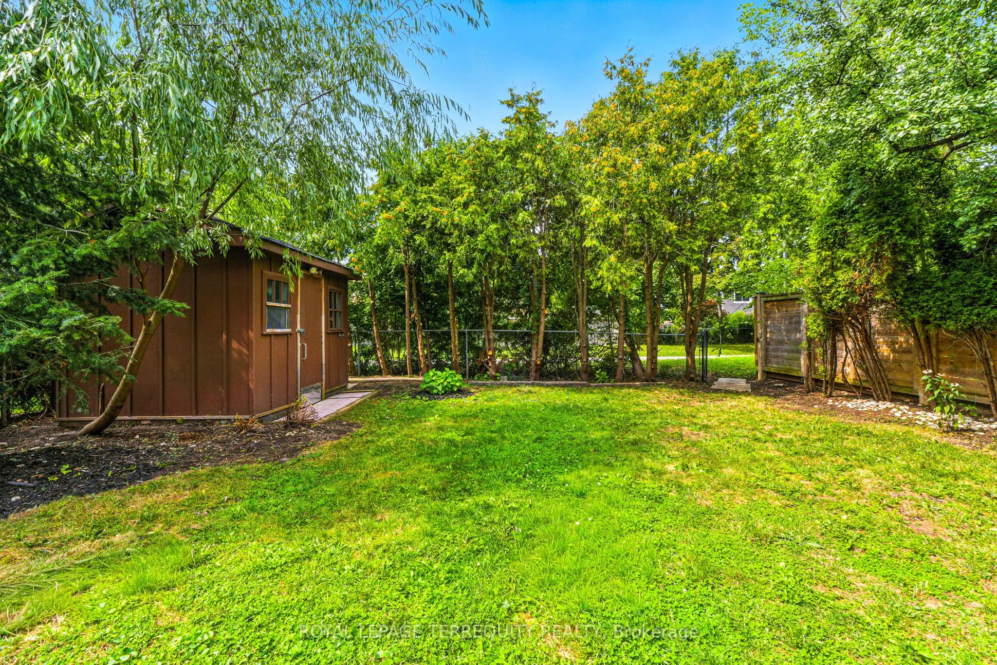3327 Kings Masting Crescent
