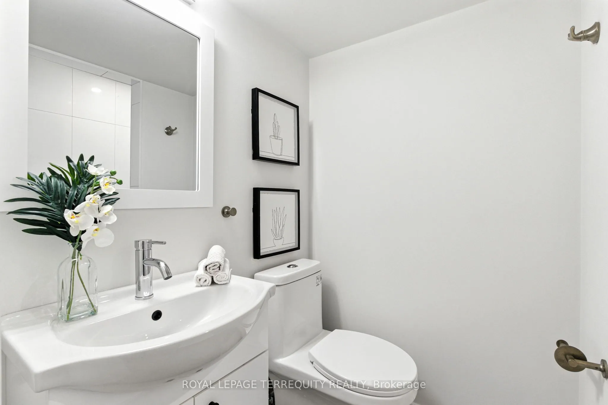 3327 Kings Masting Crescent