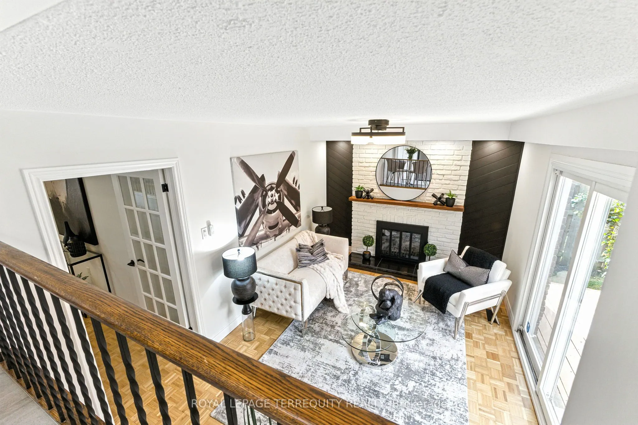 3327 Kings Masting Crescent