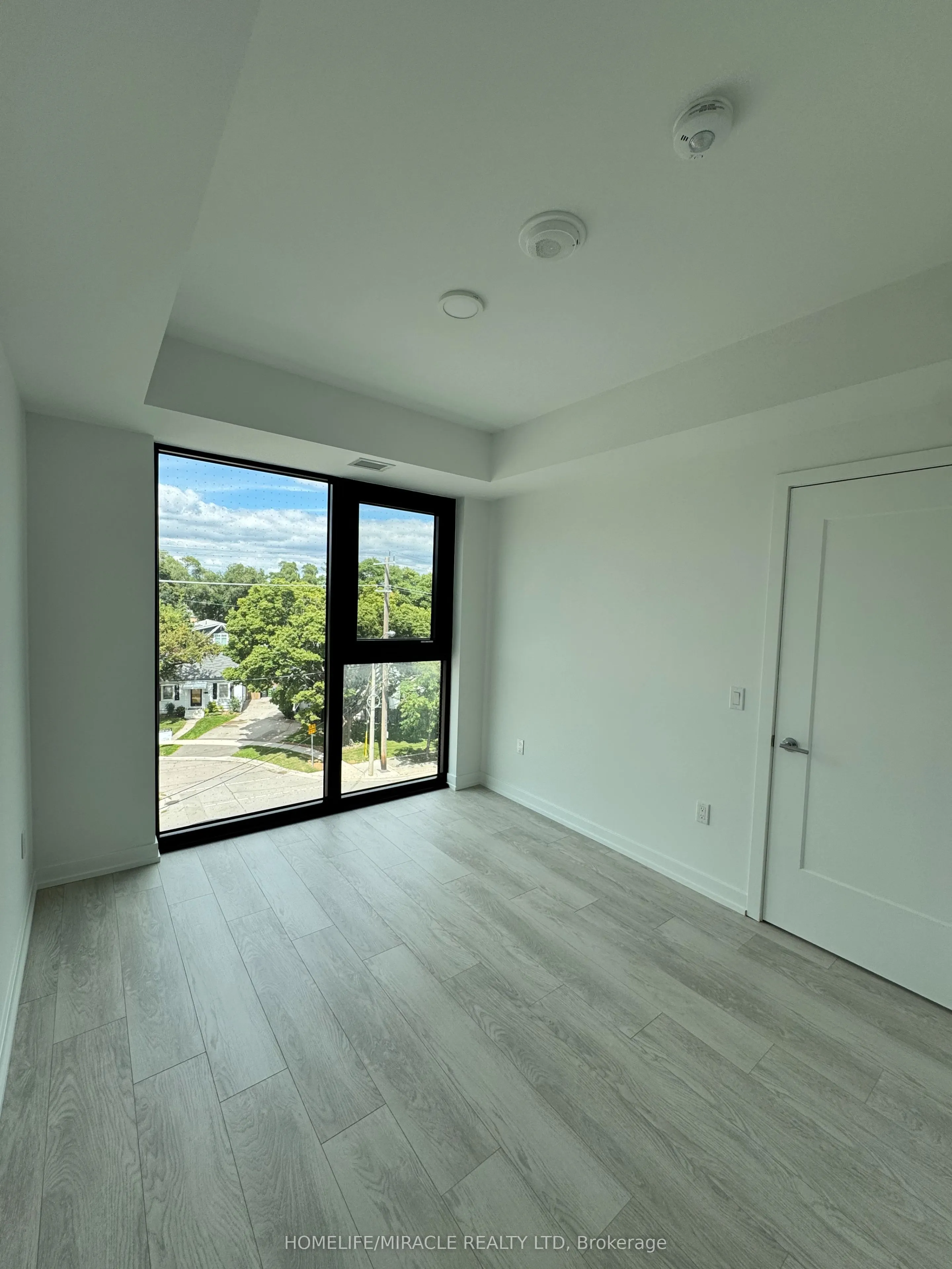 801 The Queensway, #424