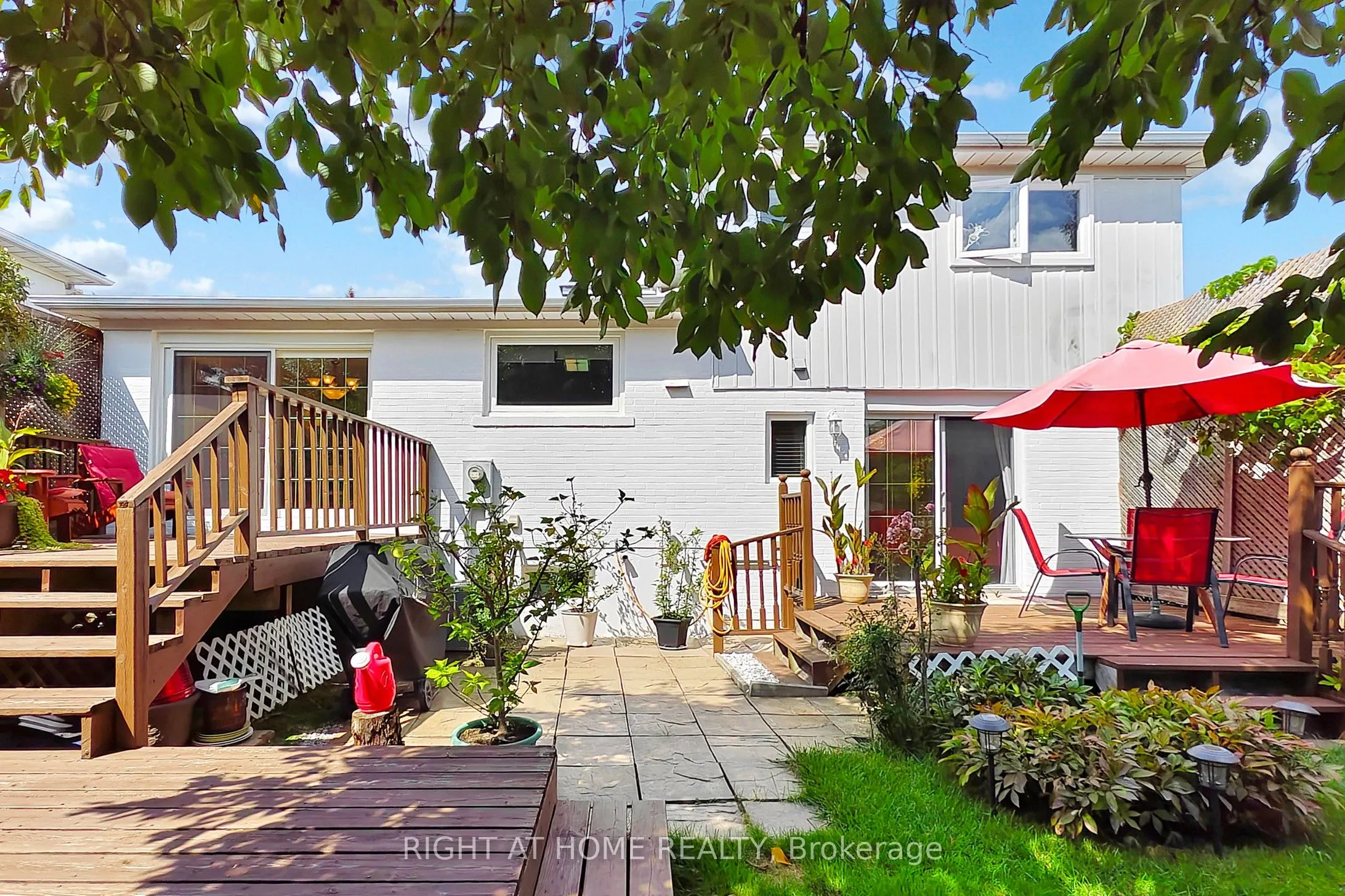1592 Otterby Road