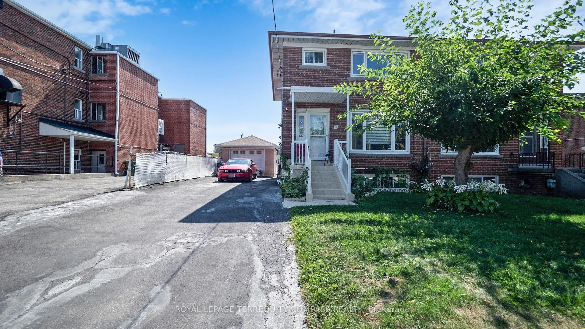 11 Arrowsmith Avenue