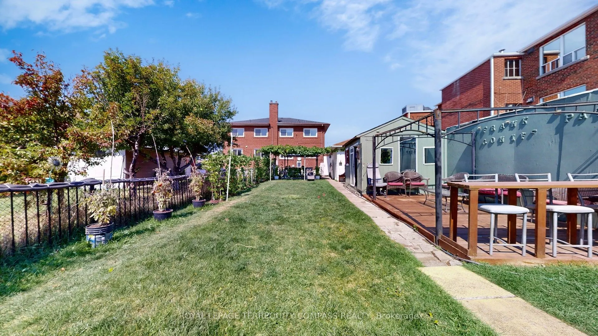 11 Arrowsmith Avenue